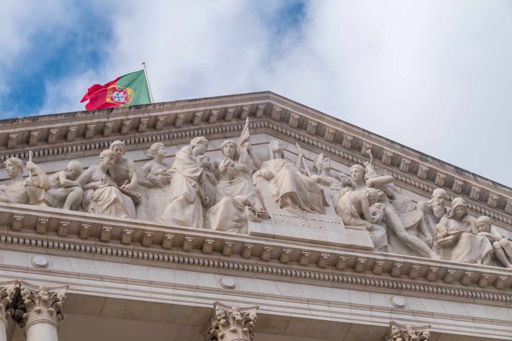 Court Ruling Protects Immigrant Family Reunification Rights in Portugal