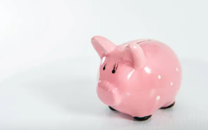 Rosenblatt’s Edge: Human Traders Meet Advanced Algorithms