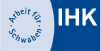 Logo der IHK Schwaben mit blauem Halbkreis und Text 'Arbeit ist Schwaben' neben weißen Buchstaben 'IHK' auf blauem Hintergrund.
