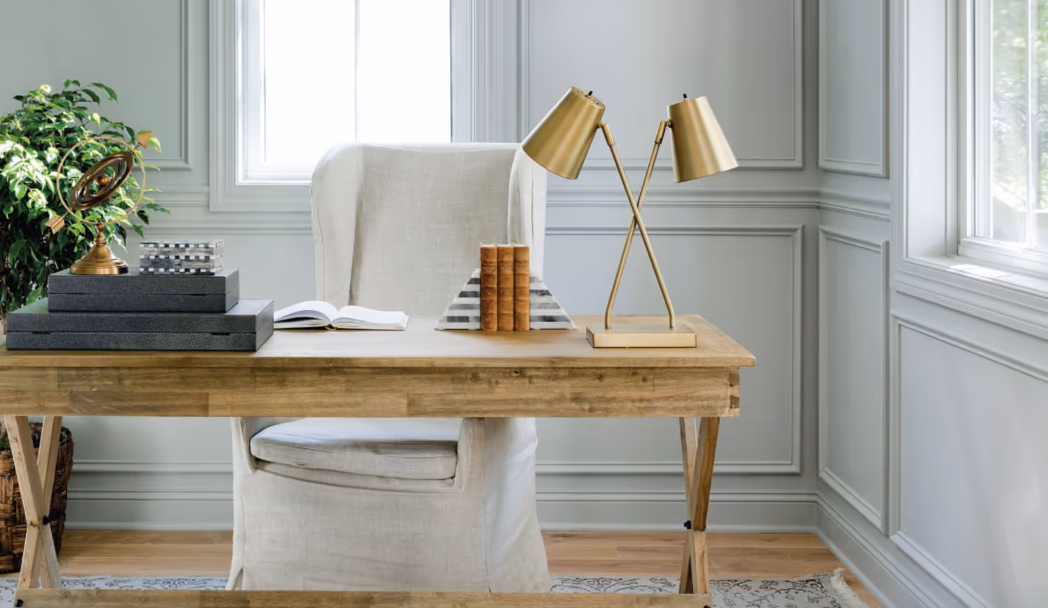 Benjamin Moore Coventry Grayphoto credit www.briahammelinteriors.com