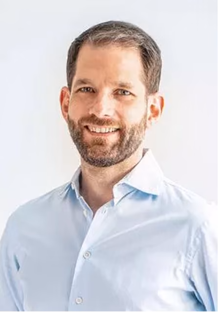 Porträt von Christoph Leser, CEO & Co-founder bei Penzilla, im Kundeninterview zu deeploi