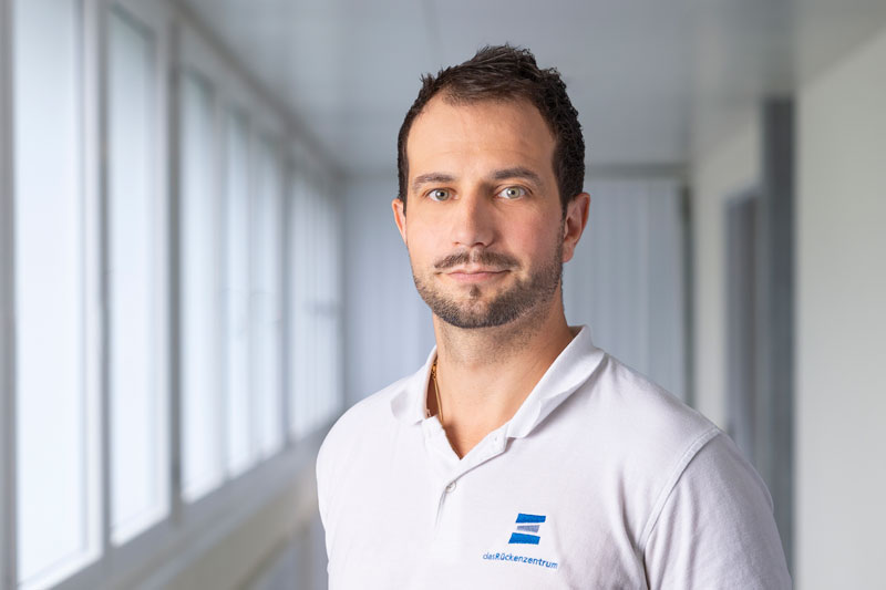 Porträt Philipp Hurni, Oberarzt Wirbelsäulenchirurgie