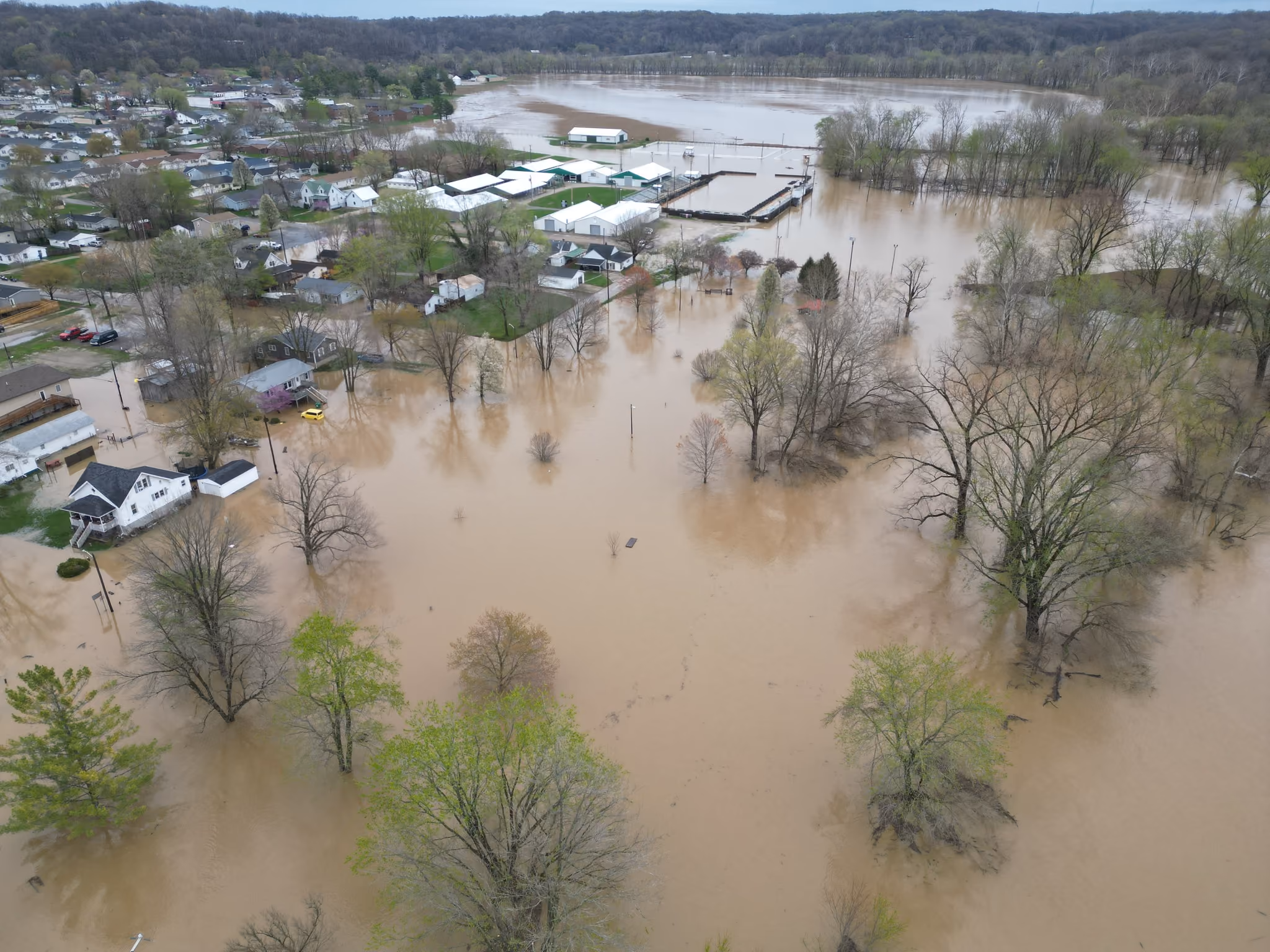 White River sees fourth highest crest