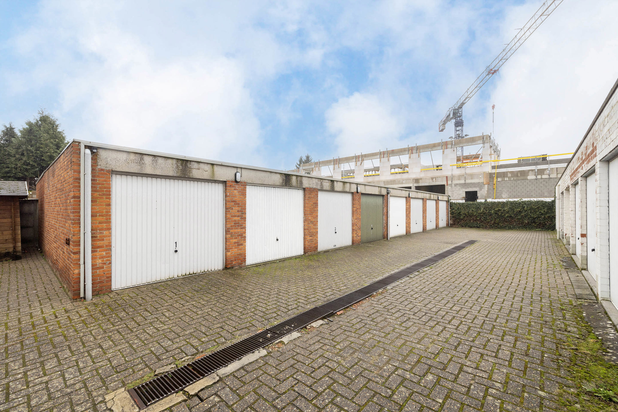 Ruim dakappartement met 2 slaapkamers en garagebox!