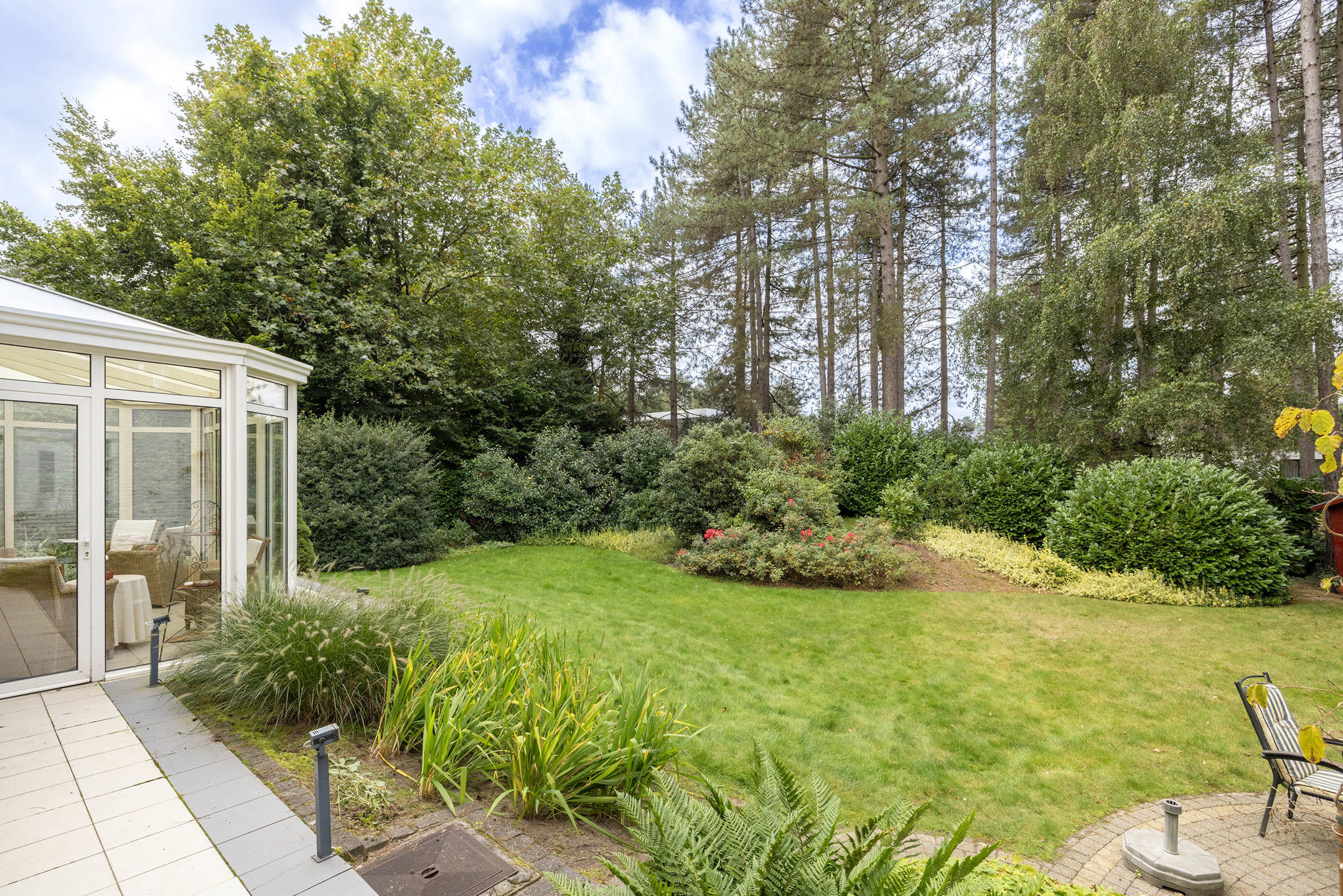 Instapklare woning op mooi villaperceel van 1.500 m²!
