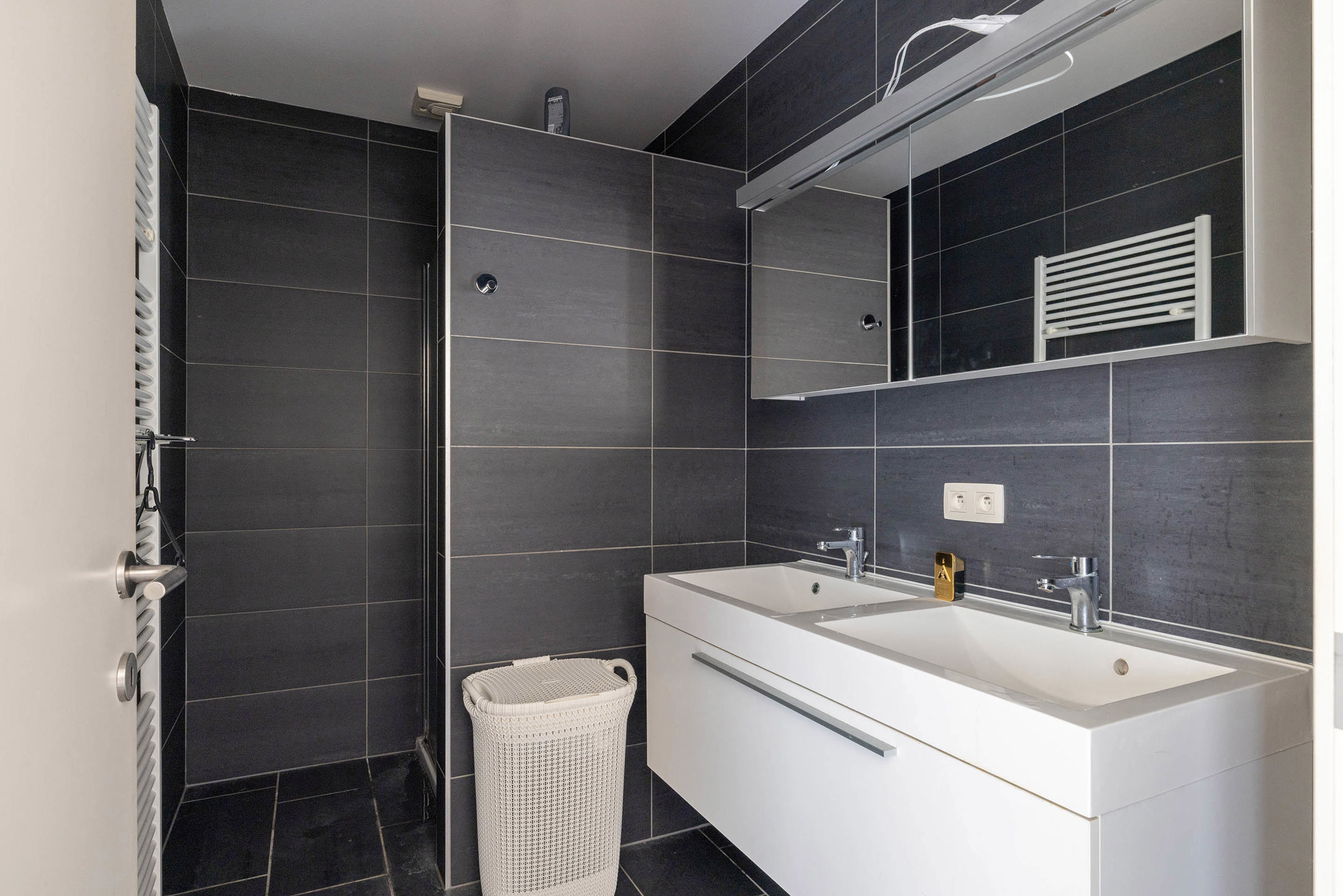 Gelijkvloers appartement met staanplaats