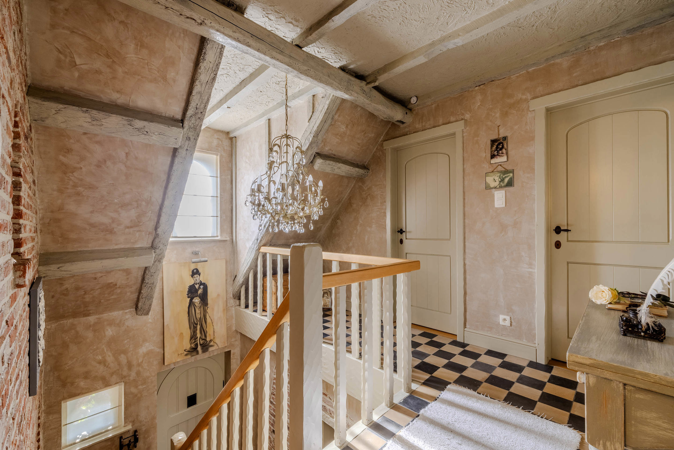 Stijvol en duurzaam afgewerkte villa met 4 slaapkamers
