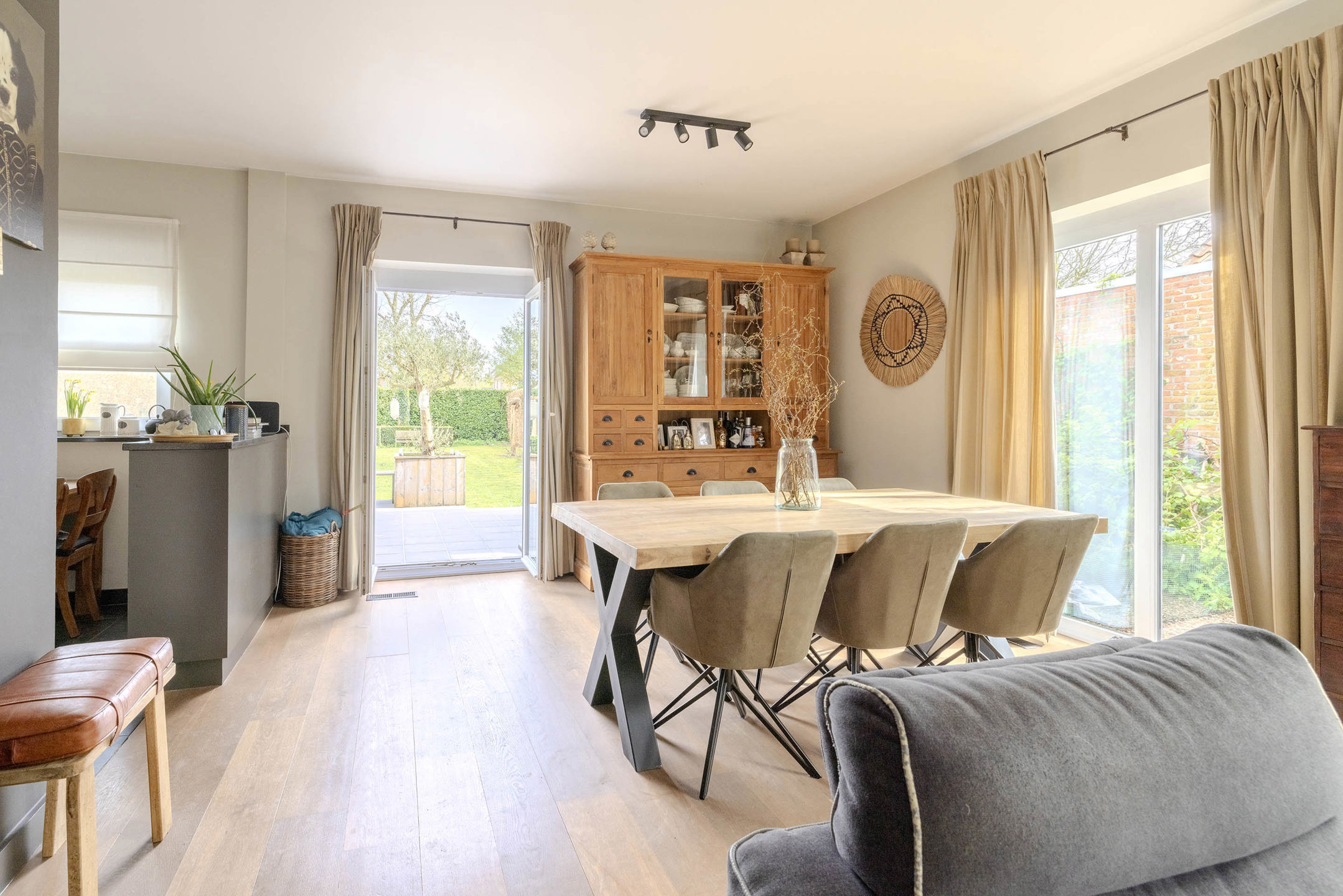 Stijlvolle en instapklare woning op toplocatie
