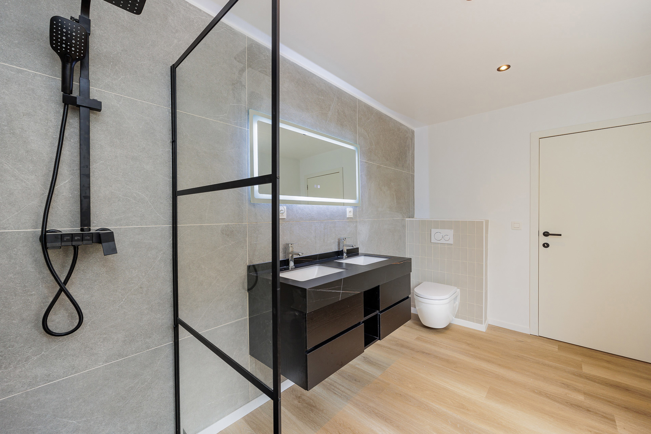 Instapklare, gerenoveerde woning nabij centrum Herentals