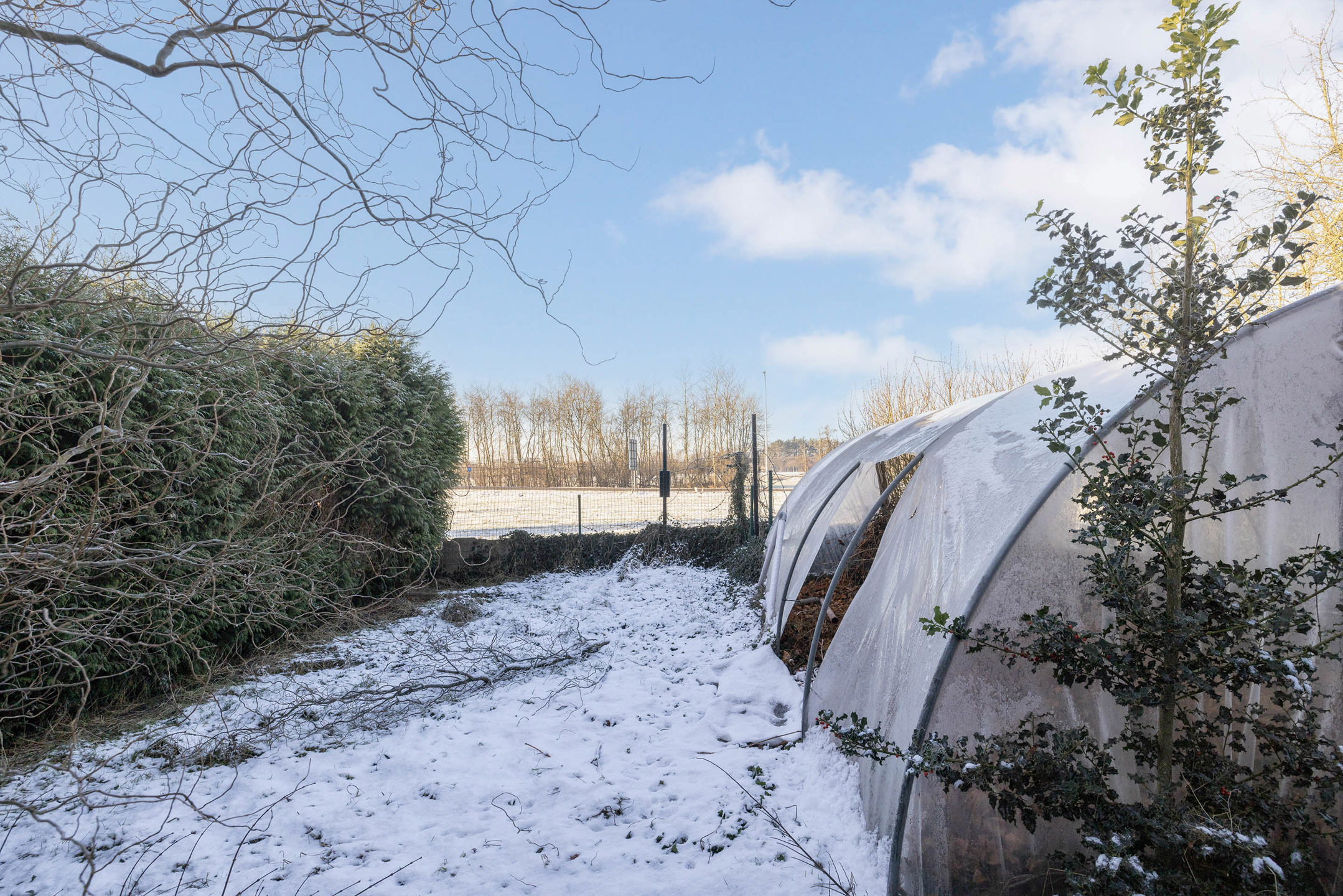 Te renoveren woning op mooi perceel van 400 m²!