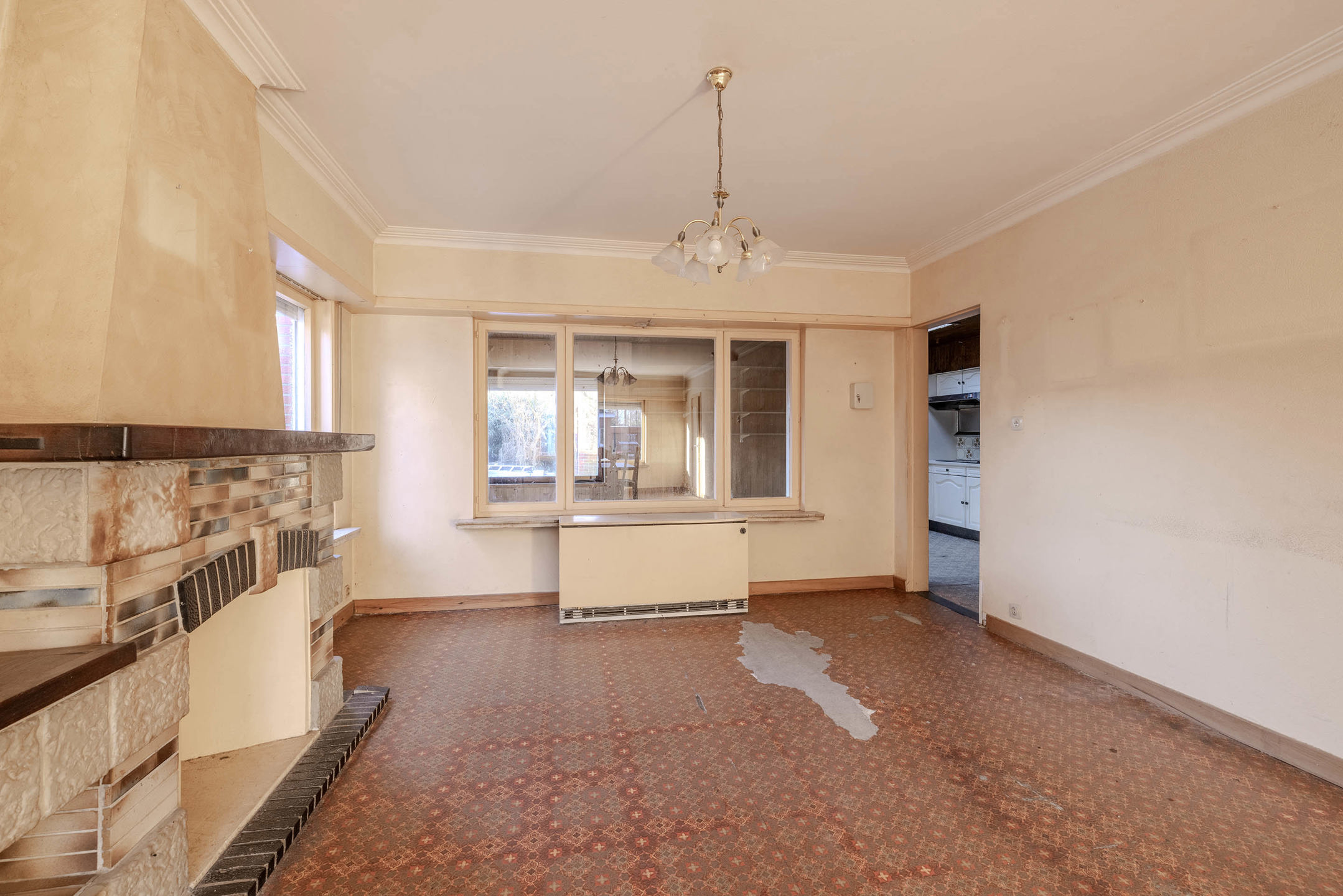 Te renoveren woning op mooi perceel van 400 m²!
