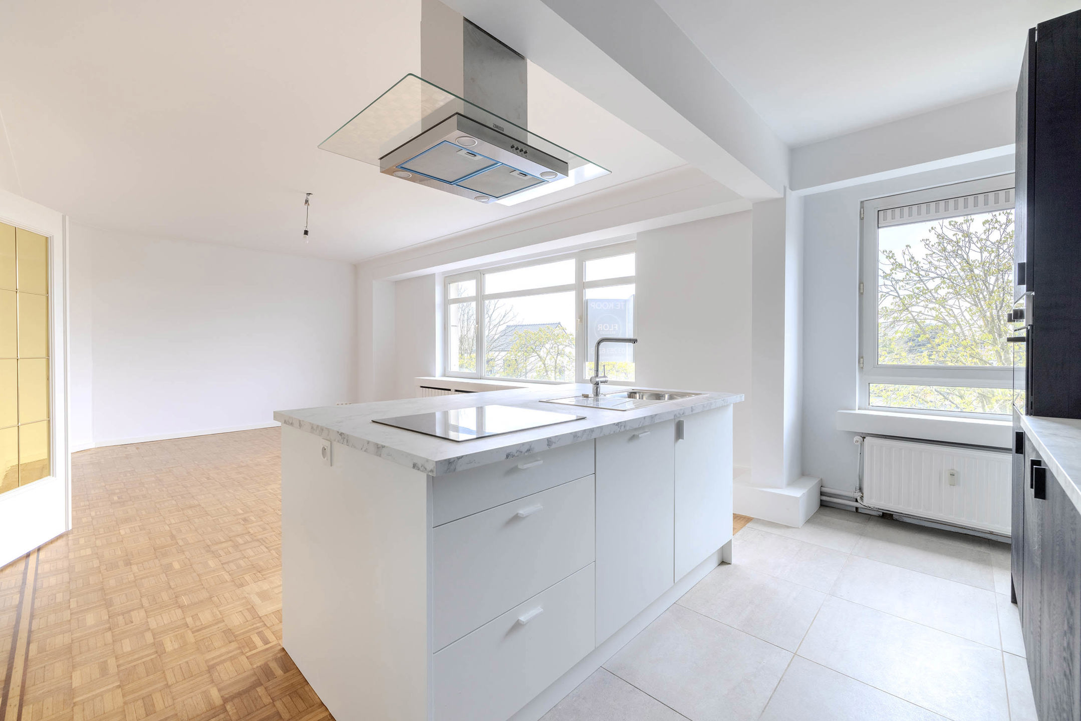 Volledig gerenoveerd appartement met 2 slaapkamers in Deurne!