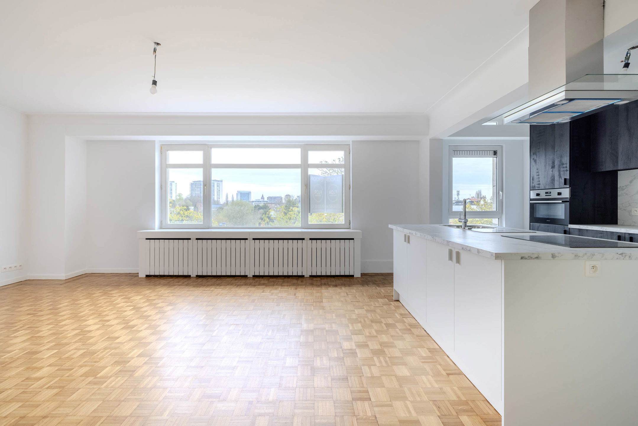 Volledig gerenoveerd appartement met 2 slaapkamers in Deurne!