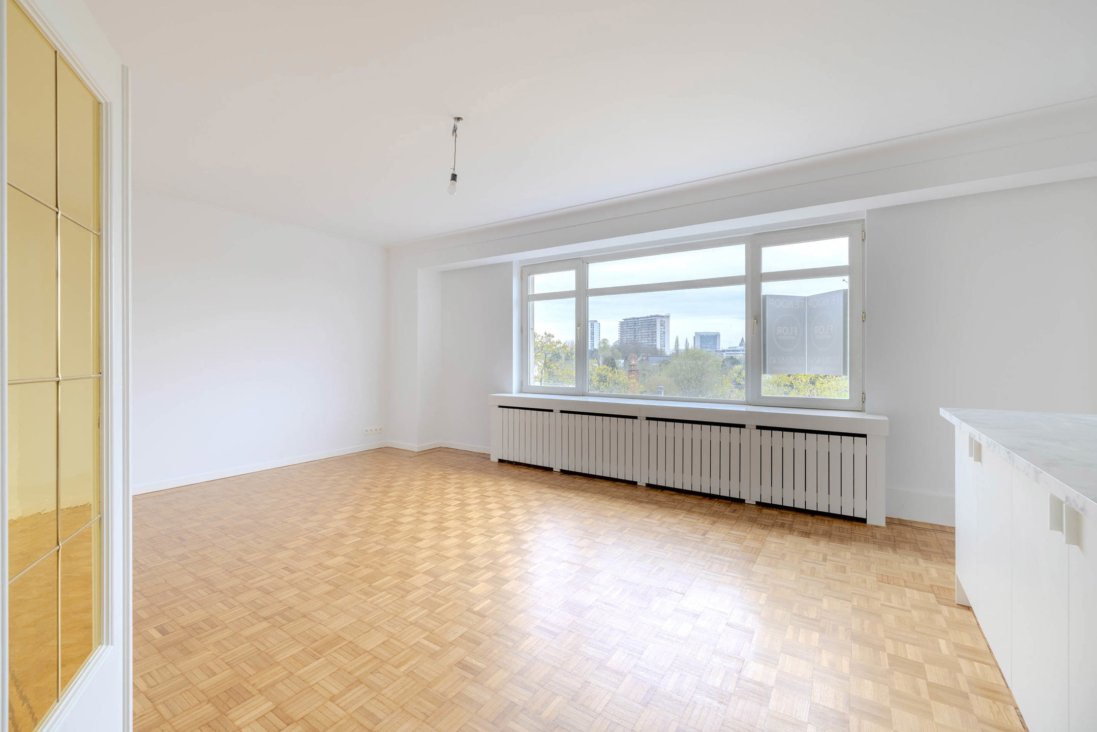 Volledig gerenoveerd appartement met 2 slaapkamers in Deurne!