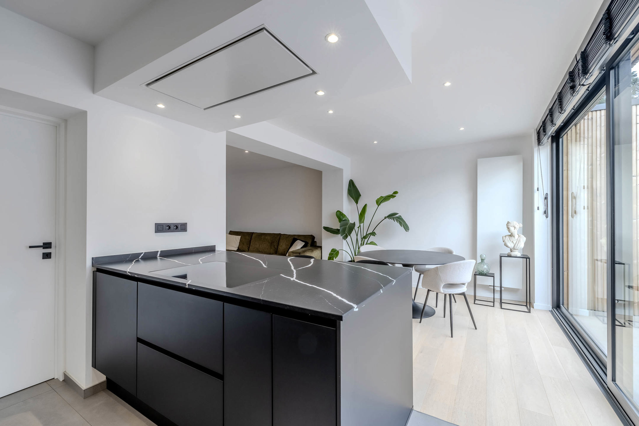 High-end afgewerkt gelijkvloers appartement met prachtig terras