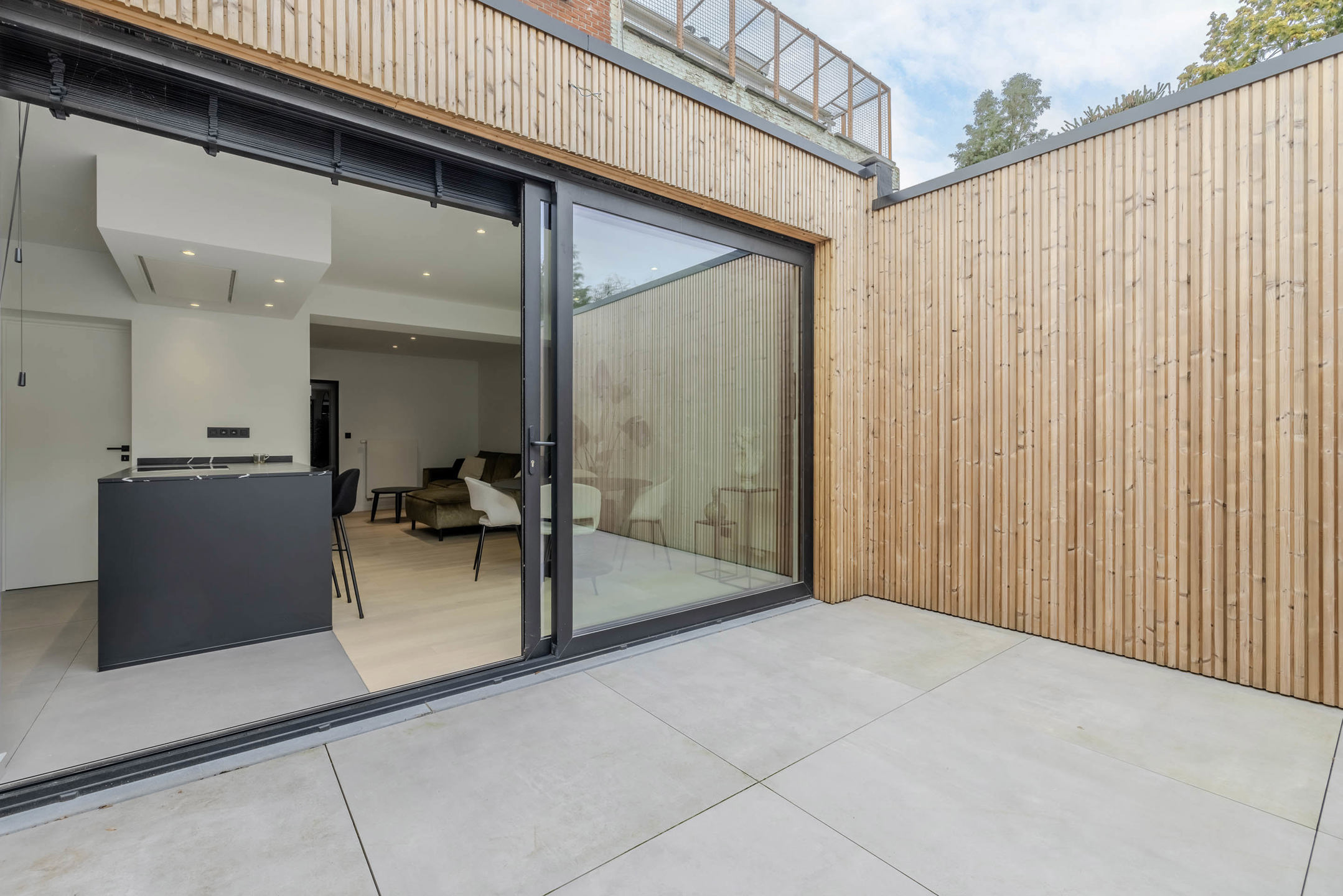 High-end afgewerkt gelijkvloers appartement met prachtig terras