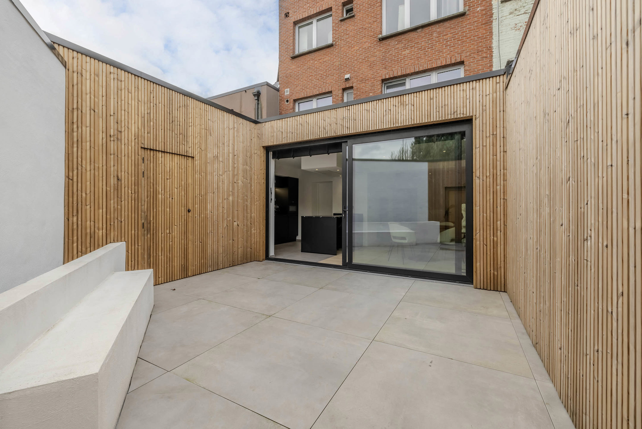 High-end afgewerkt gelijkvloers appartement met prachtig terras