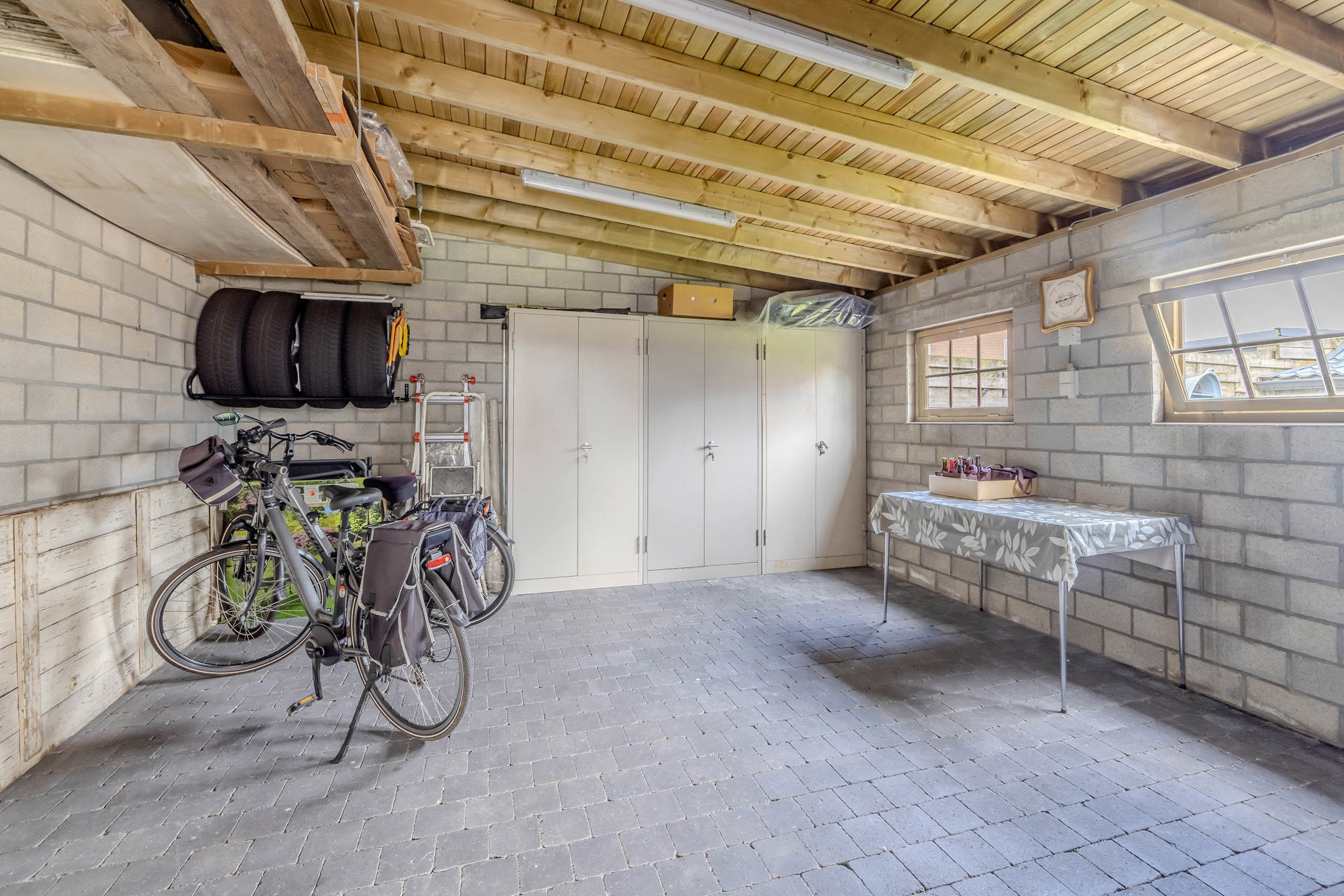 Mooie vrijstaande woning op 800 m² met bijgebouw!