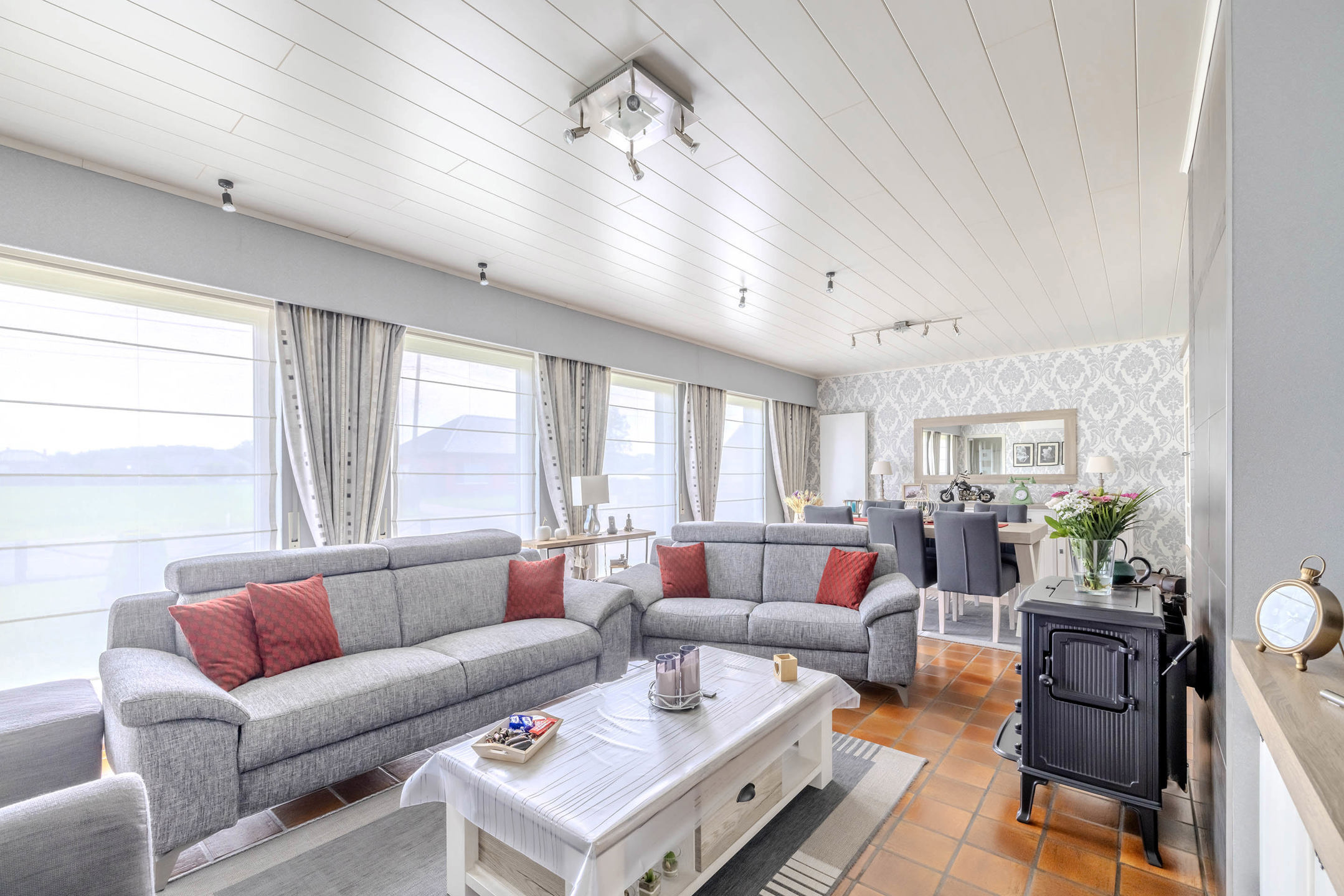 Mooie vrijstaande woning op 800 m² met bijgebouw!