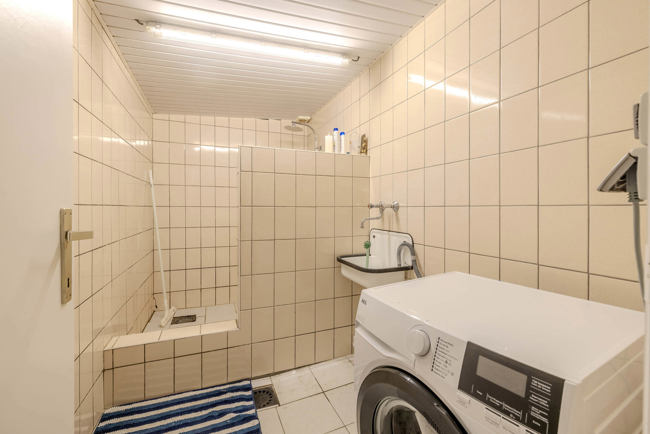 Woning op perceel van 7.028m²!