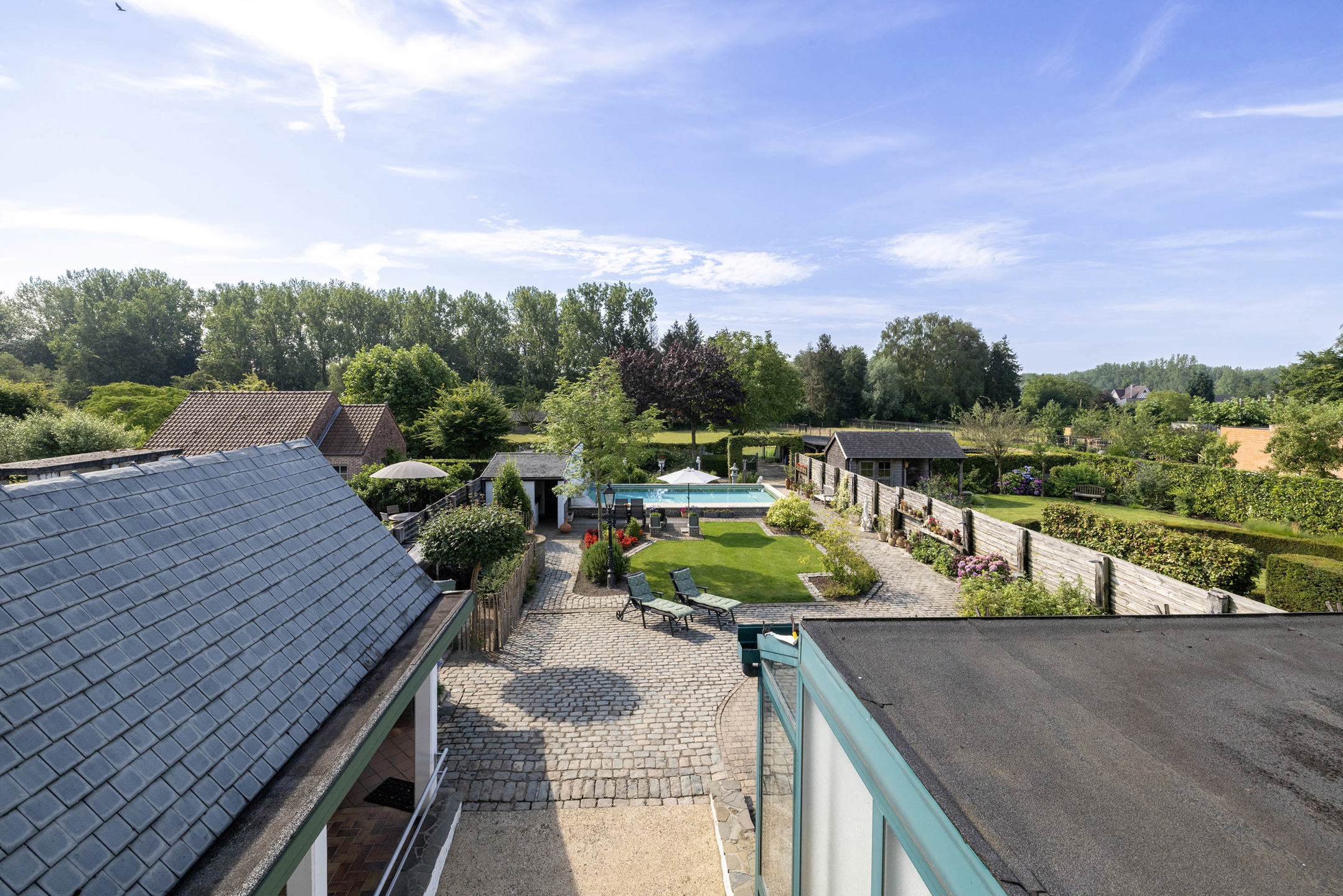 Perfect onderhouden woning met prachtige tuin op toplocatie!