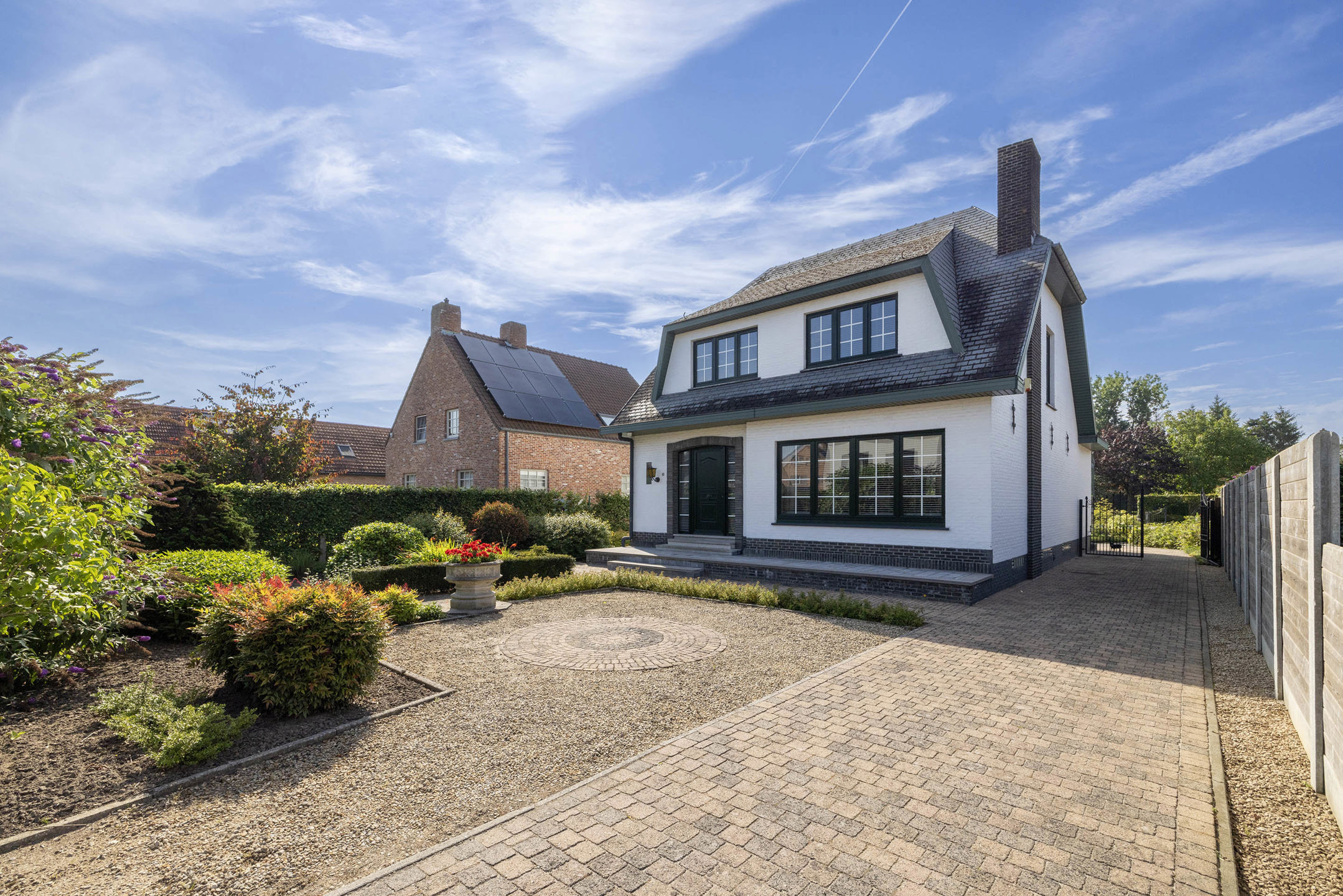 Perfect onderhouden woning met prachtige tuin op toplocatie!