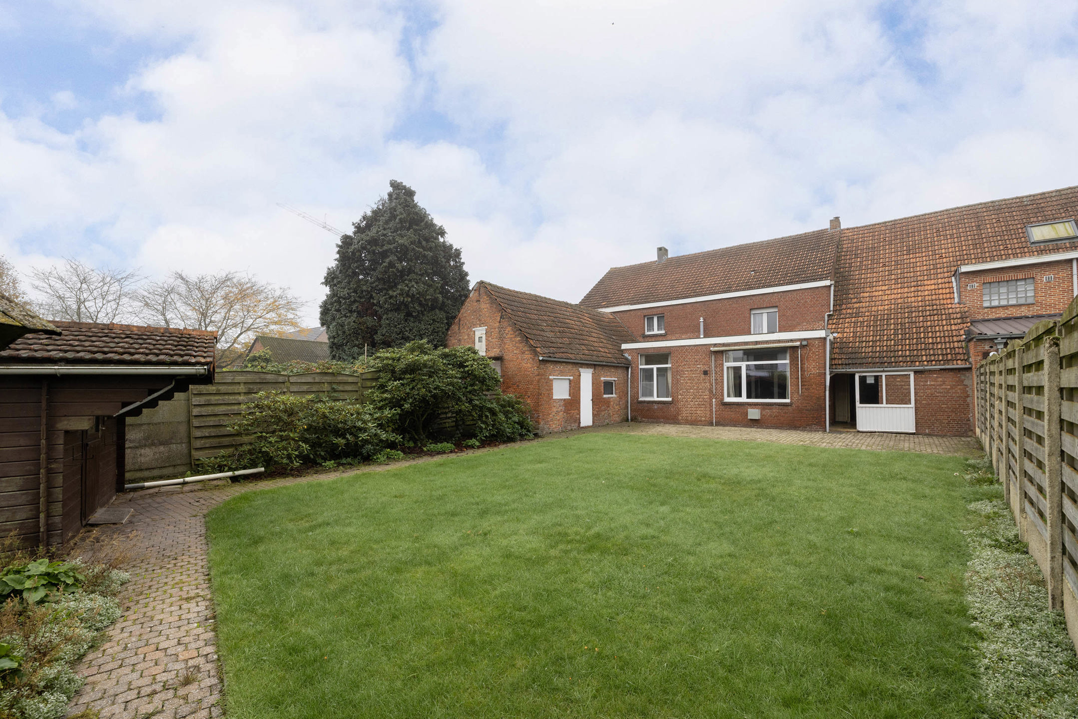 Op te frissen woning, ideaal als investering!