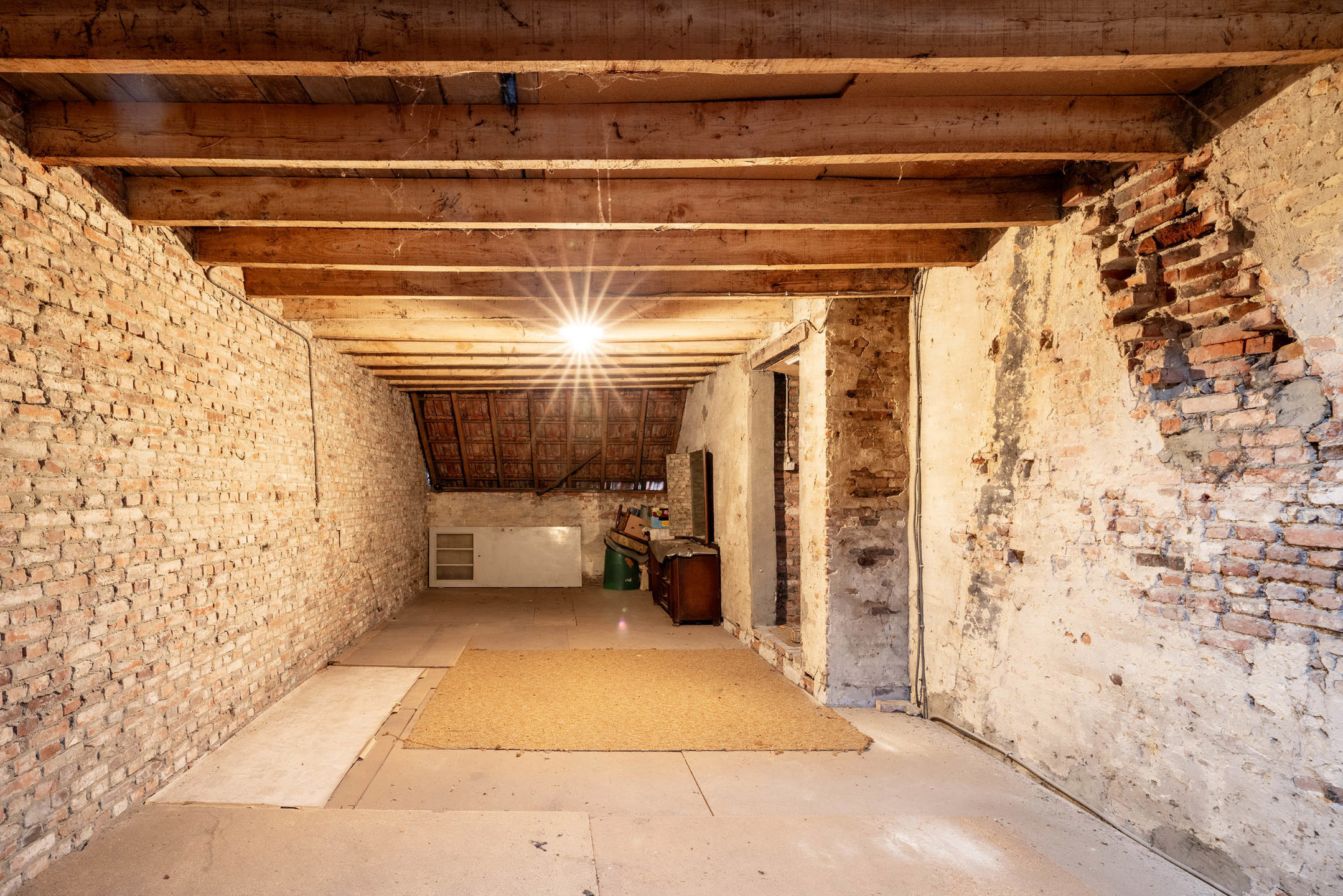 Op te frissen woning, ideaal als investering!