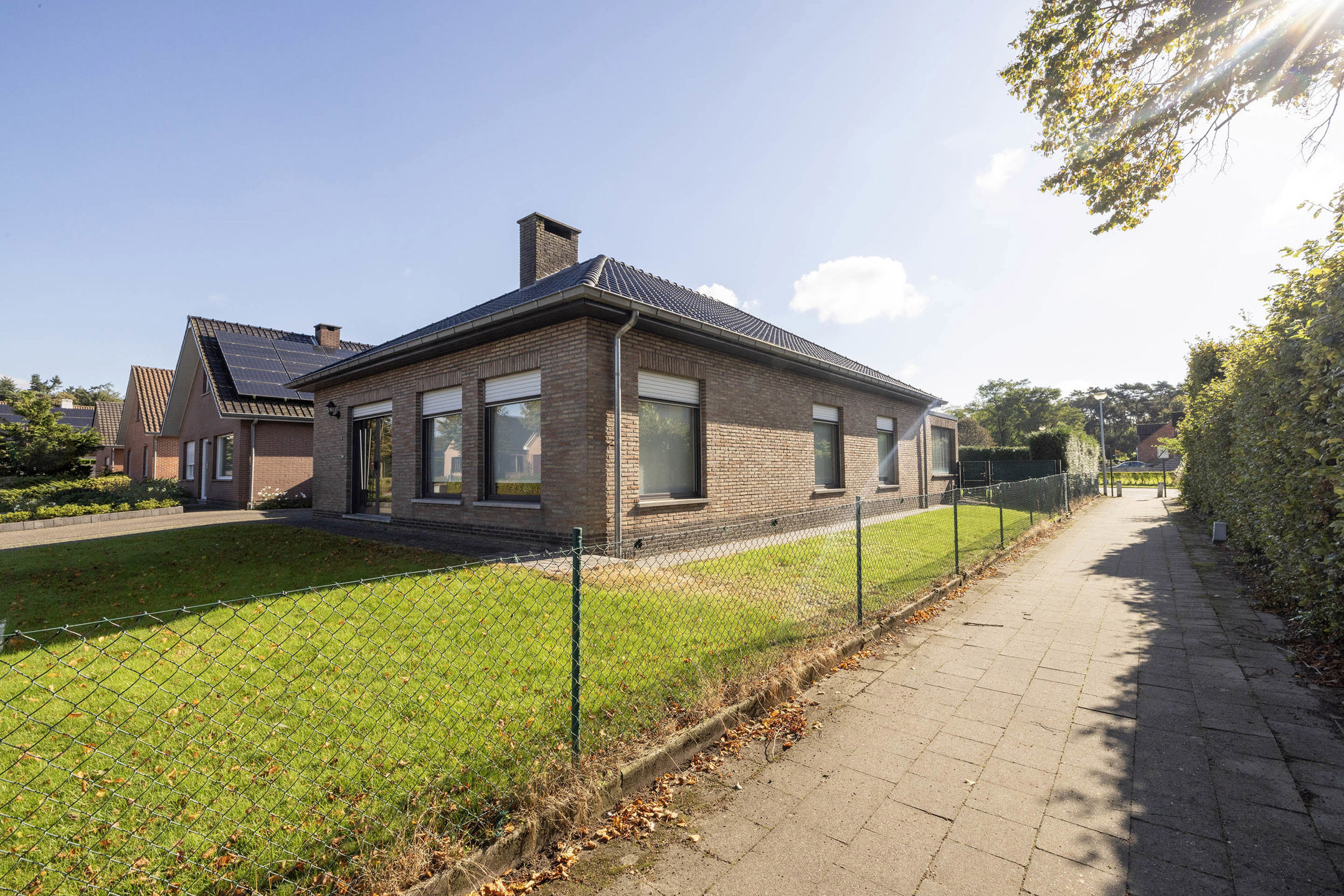 Instapklare, rustig gelegen woning op mooi perceel van 587 m²!