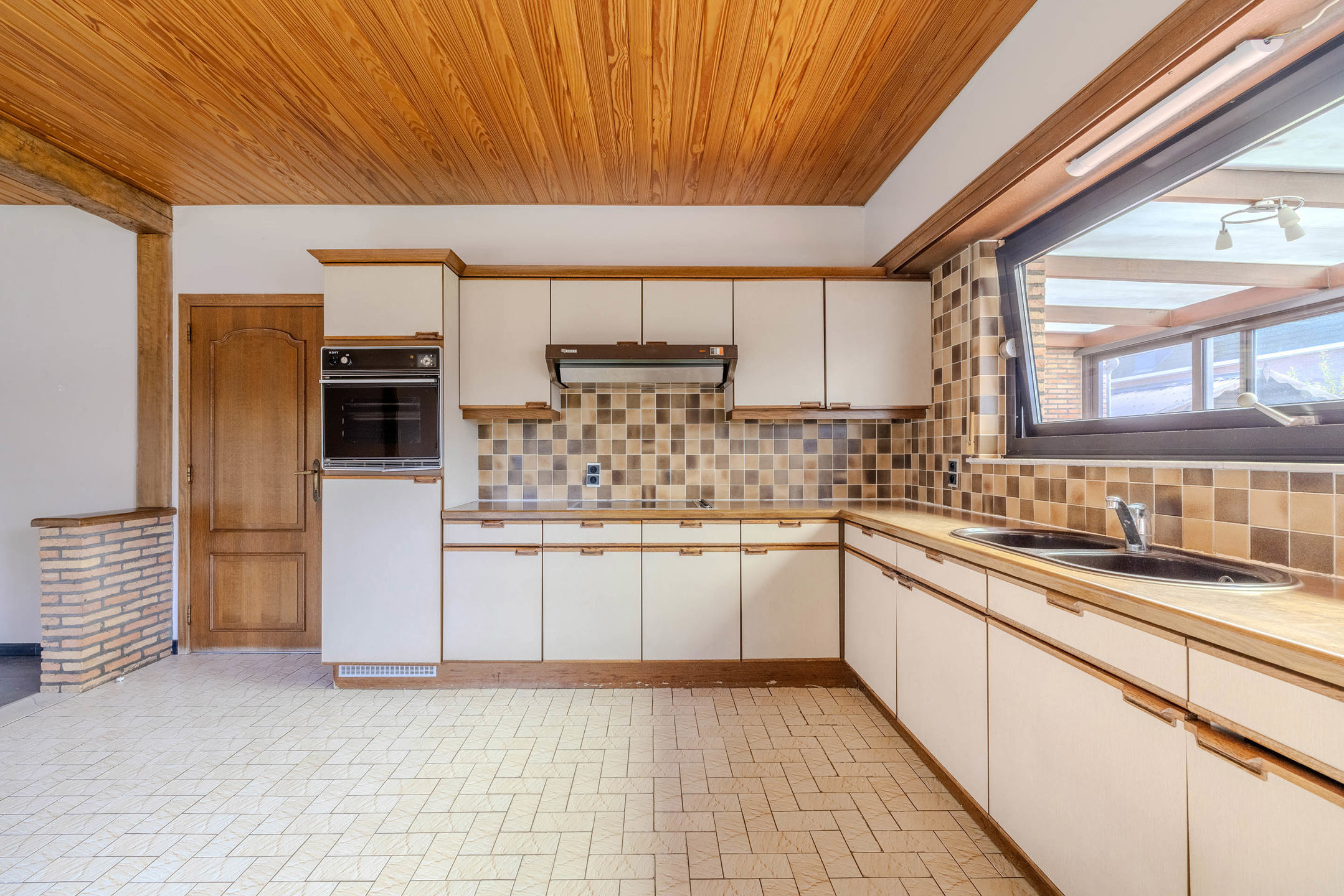 Instapklare, rustig gelegen woning op mooi perceel van 587 m²!
