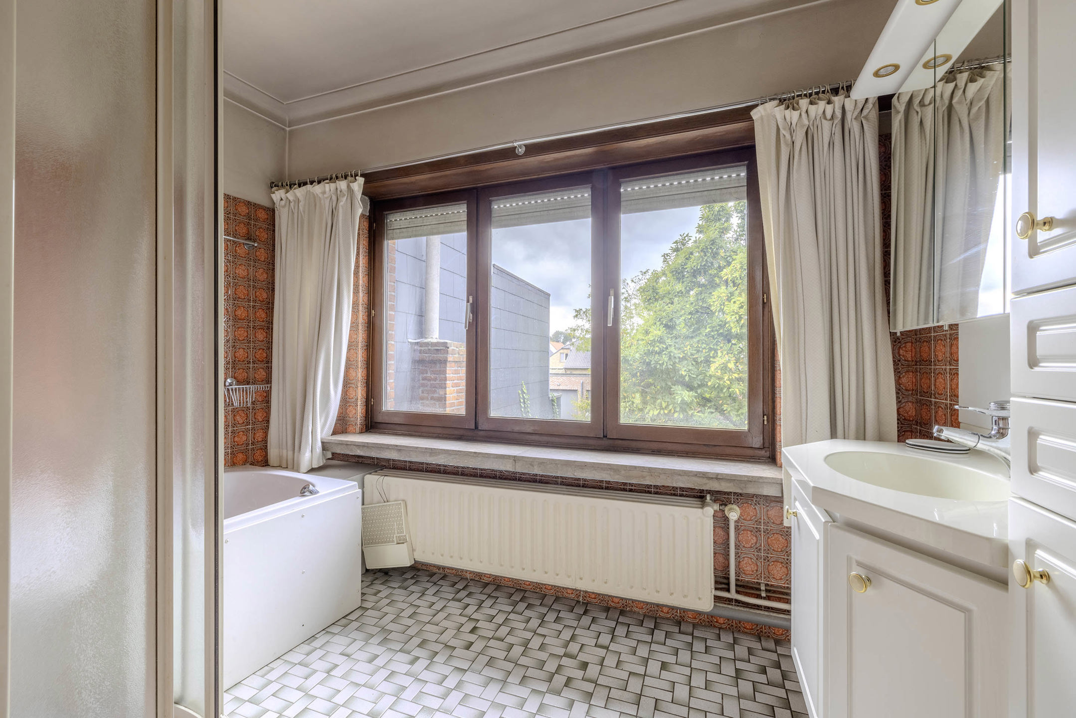 Woning in centrum Sint-Lenaarts op mooi perceel van 614 m²!