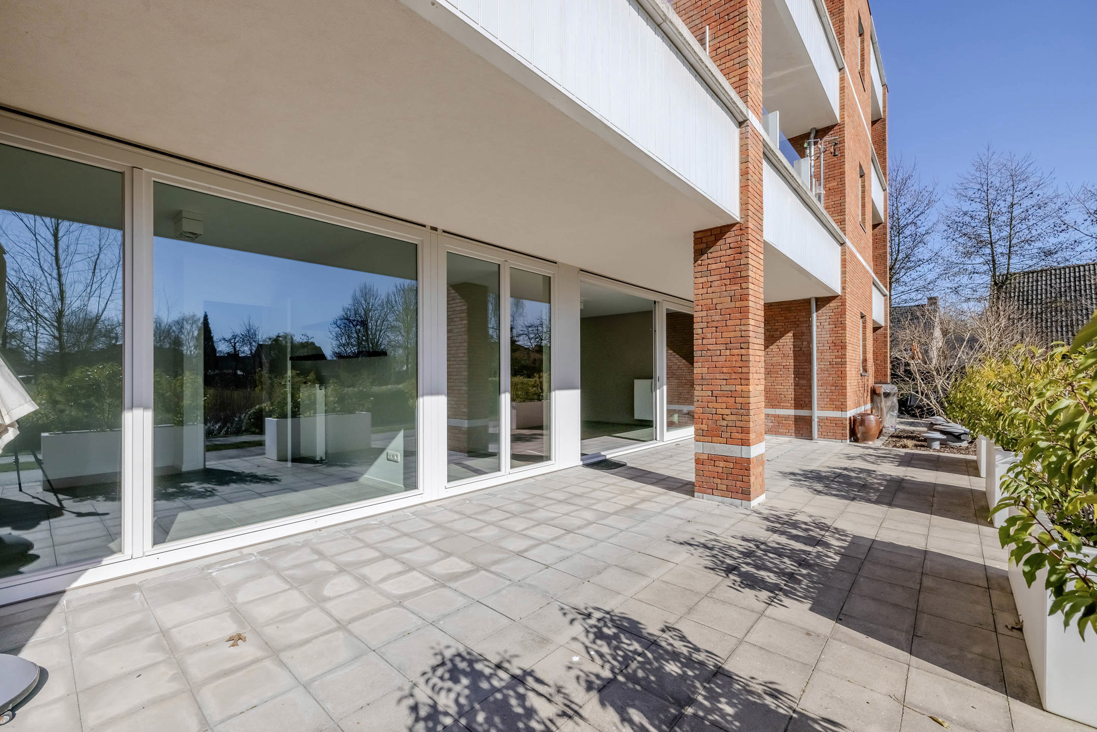 Instapklaar gelijkvloers appartement met terras van 38 m²!