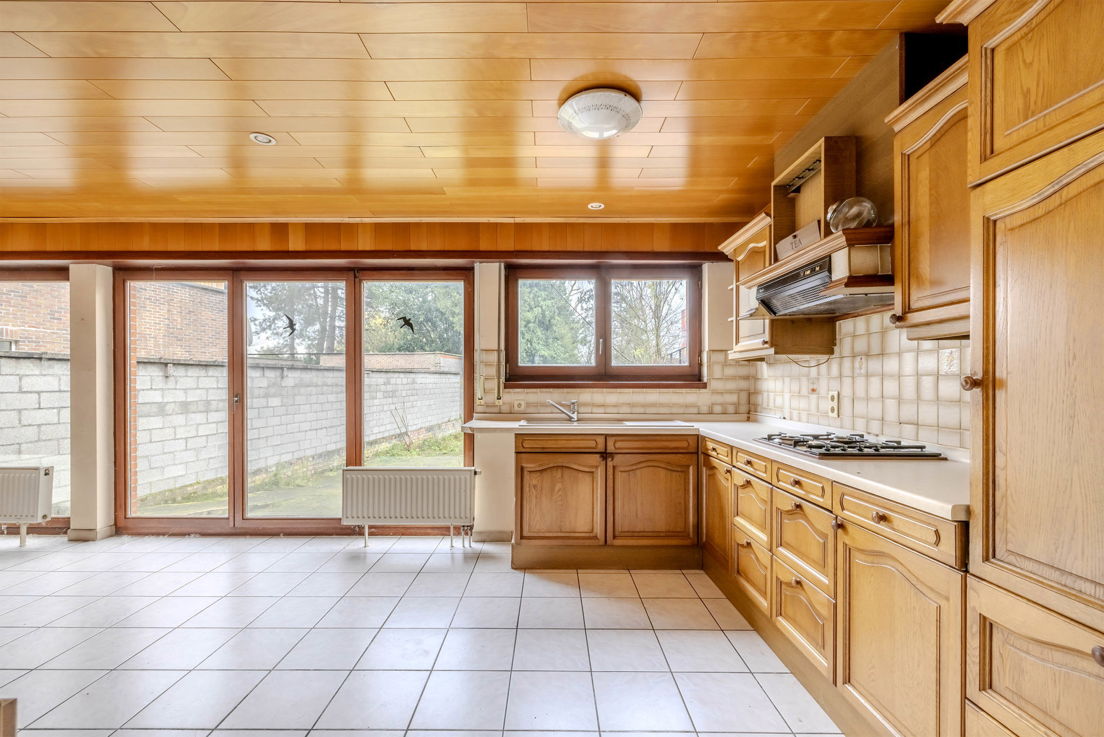 Te renoveren woning in Sint-Lenaarts op 612 m²!