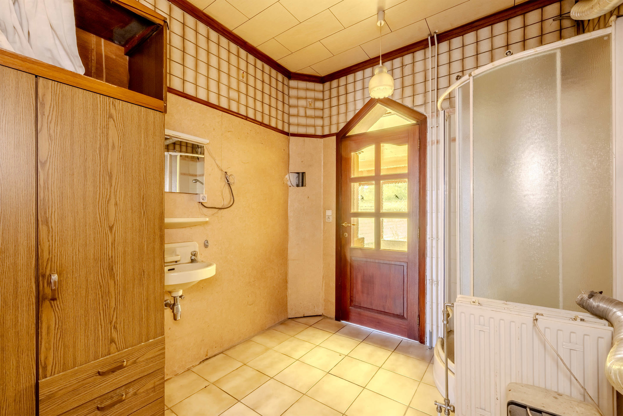 Te renoveren woning in Sint-Lenaarts op 612 m²!