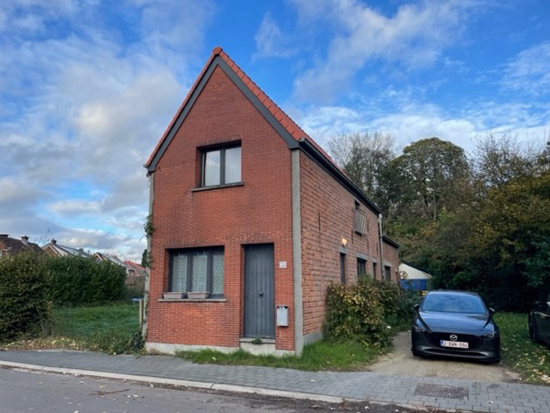Vrijstaande te renoveren woning in centrum Ranst op 468 m²!