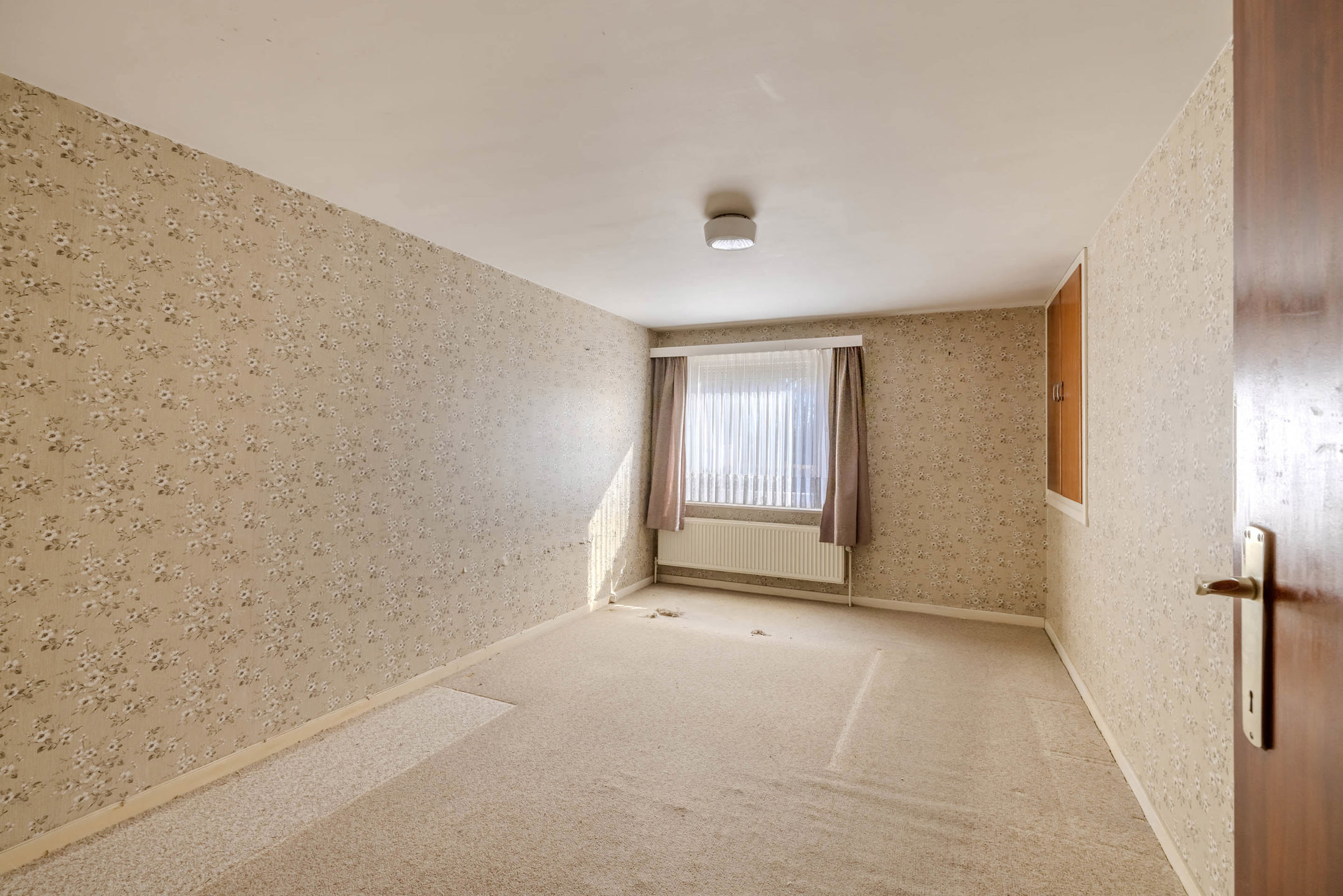 Te moderniseren woning op mooi villaperceel van 1.787 m²!