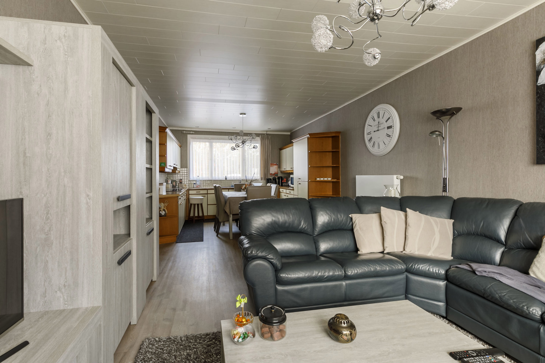 Handelshuis in centrum Malle, voormalig café Central!