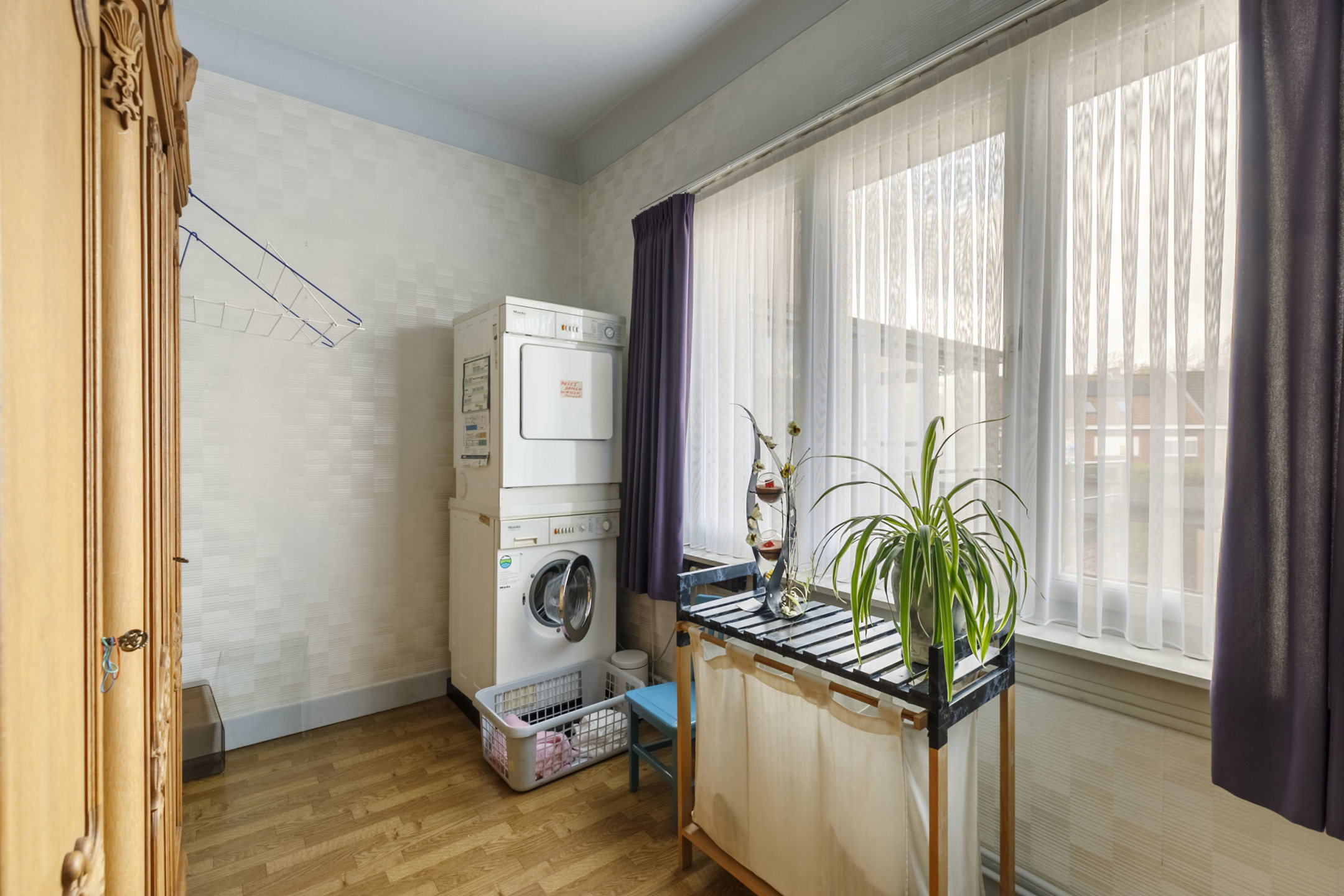 Handelshuis in centrum Malle, voormalig café Central!