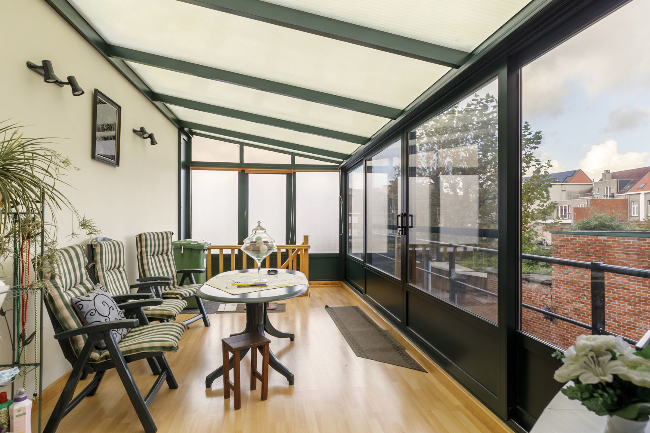 Handelshuis in centrum Malle, voormalig café Central!