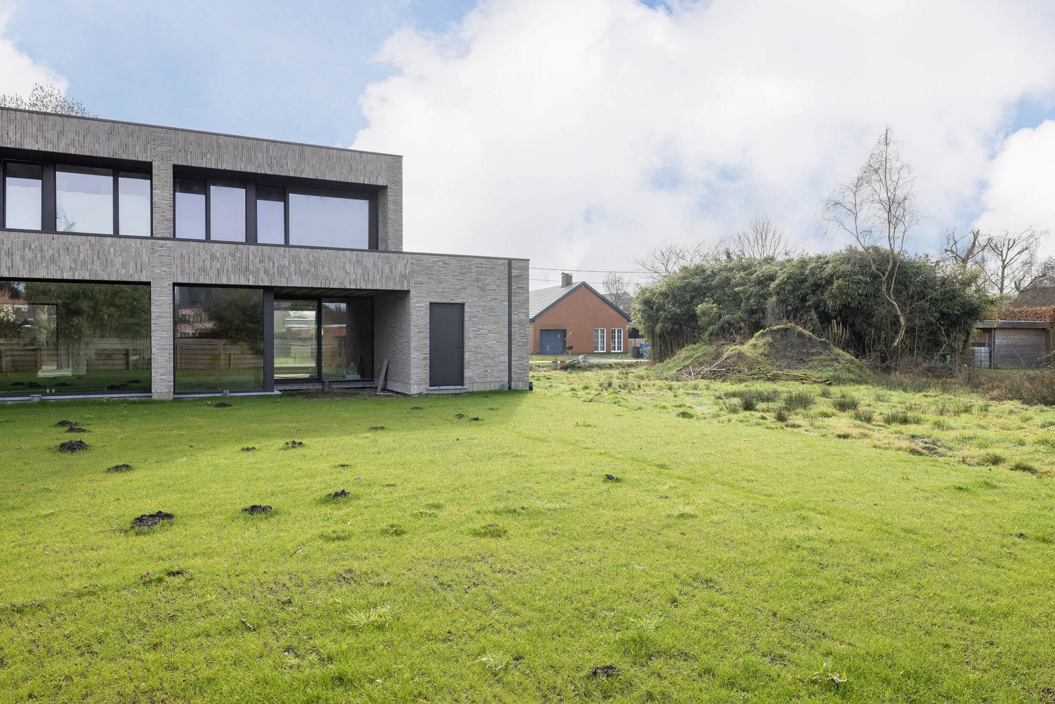 Nieuwbouwwoning op centrale, rustige locatie!