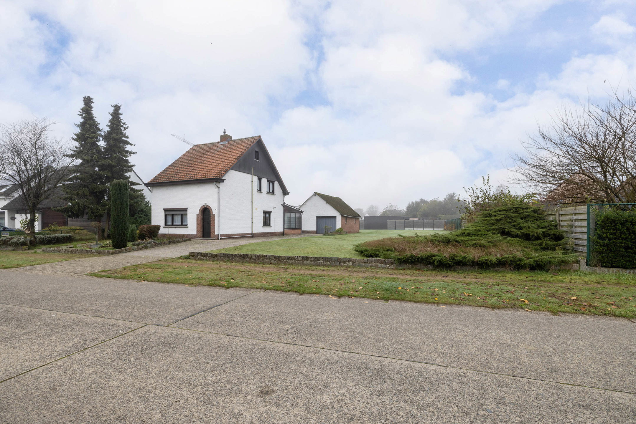 Te renoveren woning in Vosselaar op perceel van 1.554 m²!