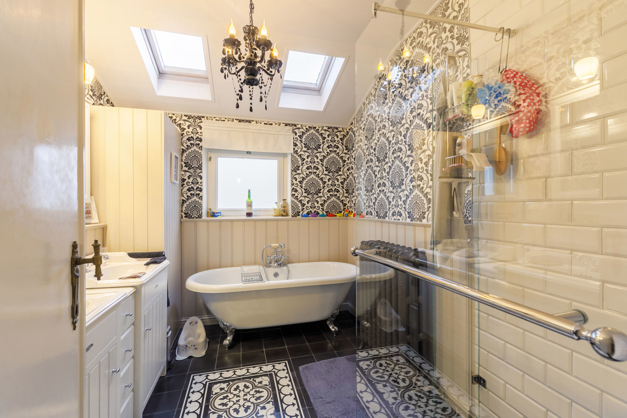 Charmante, instapklare woning op toplocatie in Mortsel!