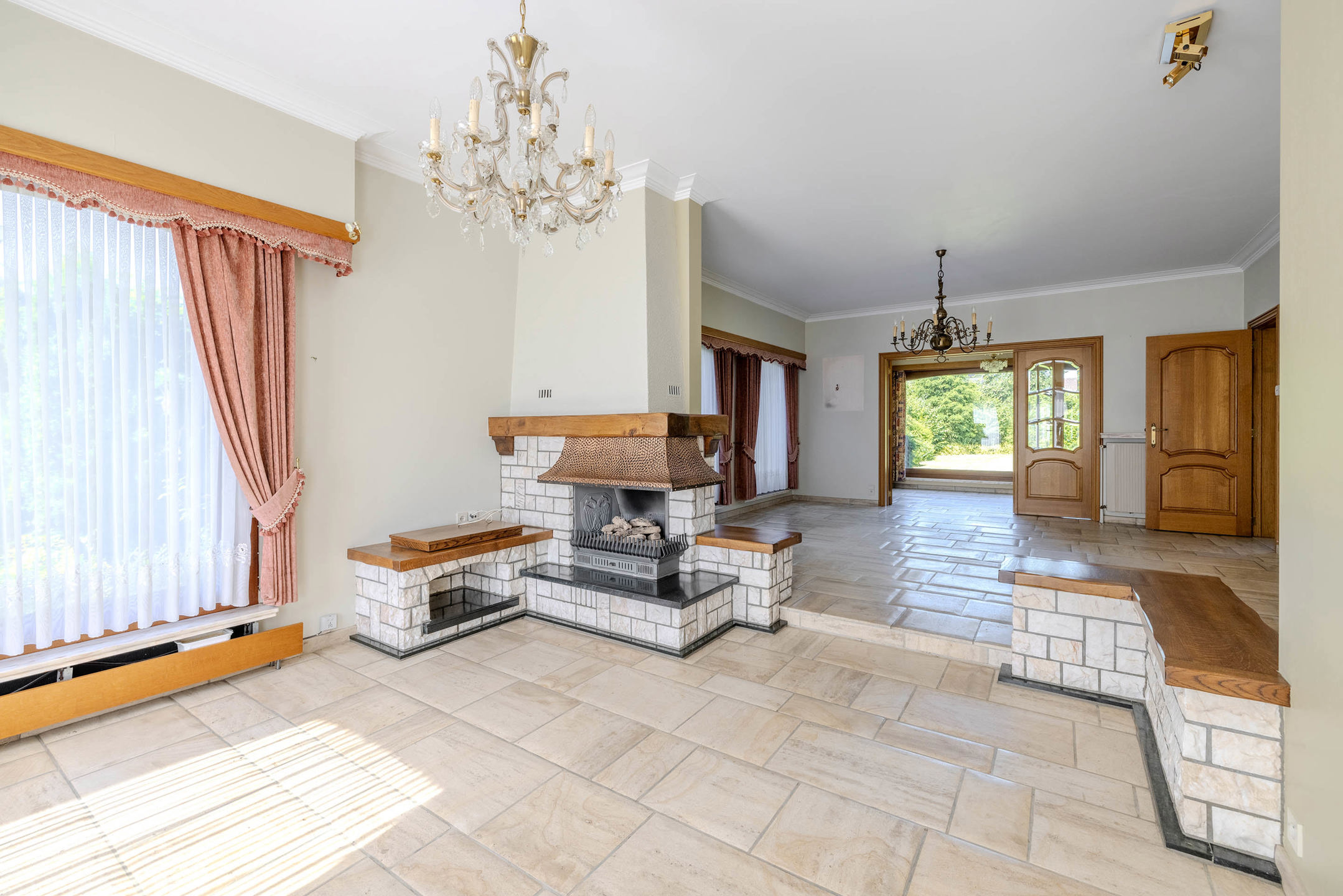 Villa met 5 slaapkamers op 2.400m²