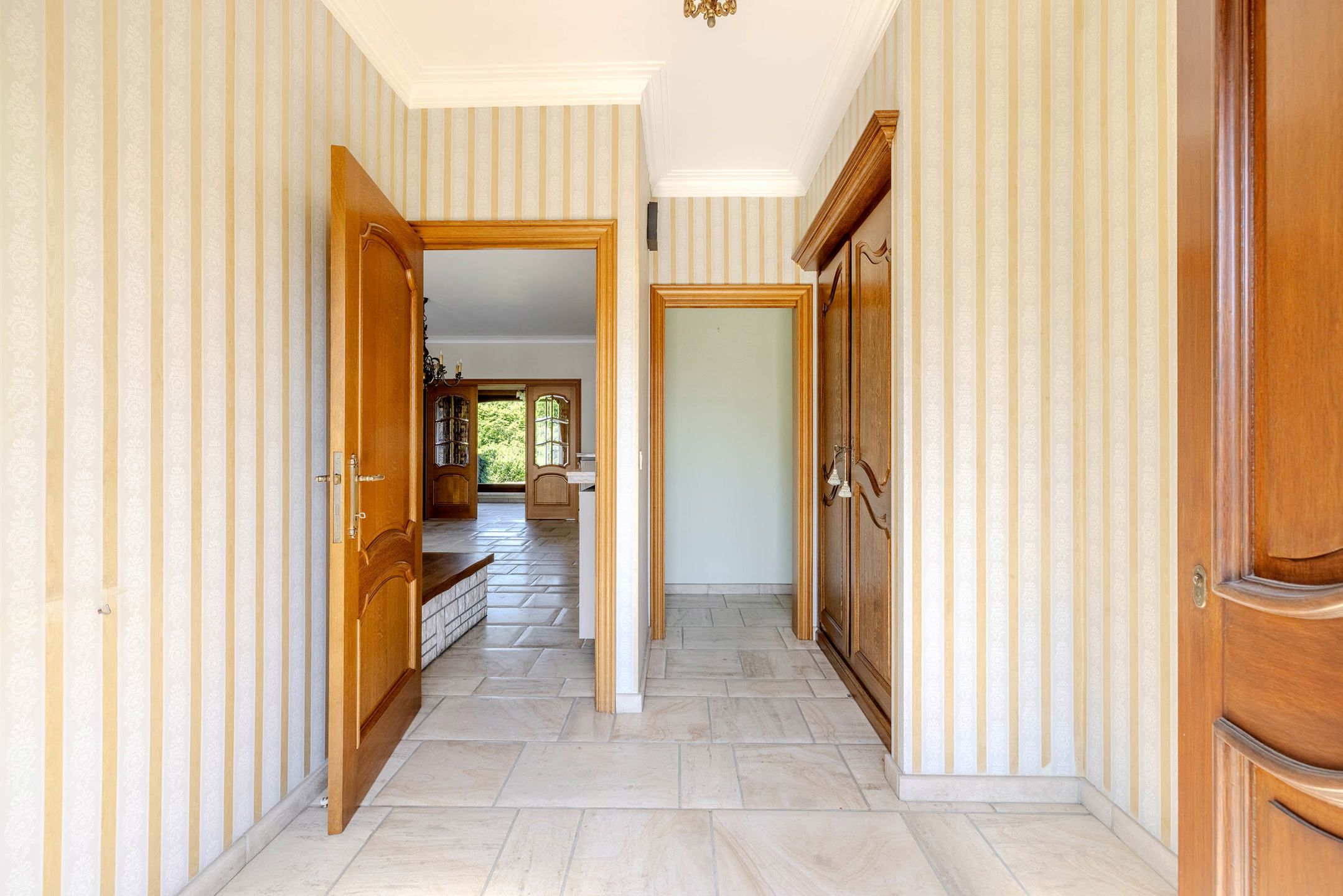 Villa met 5 slaapkamers op 2.400m²