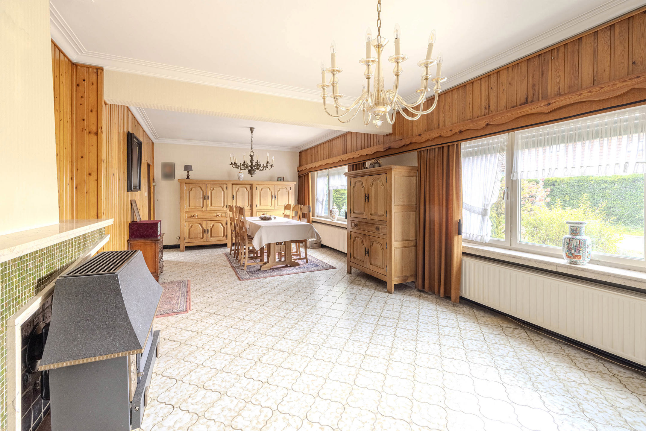 Volledig te renoveren woning op mooi perceel van 789 m²!