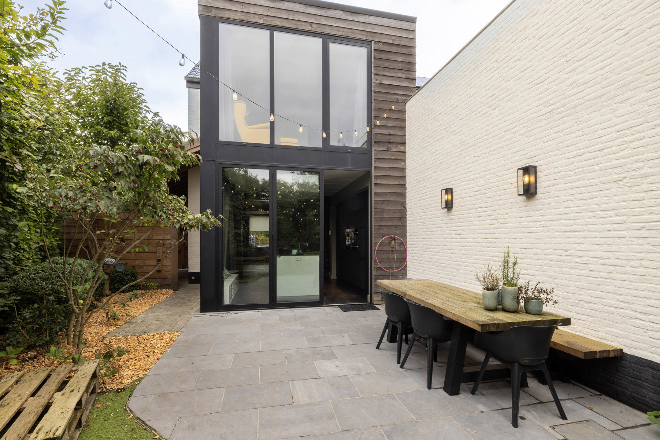 Volledig gerenoveerde karaktervolle woning met vrij zicht!