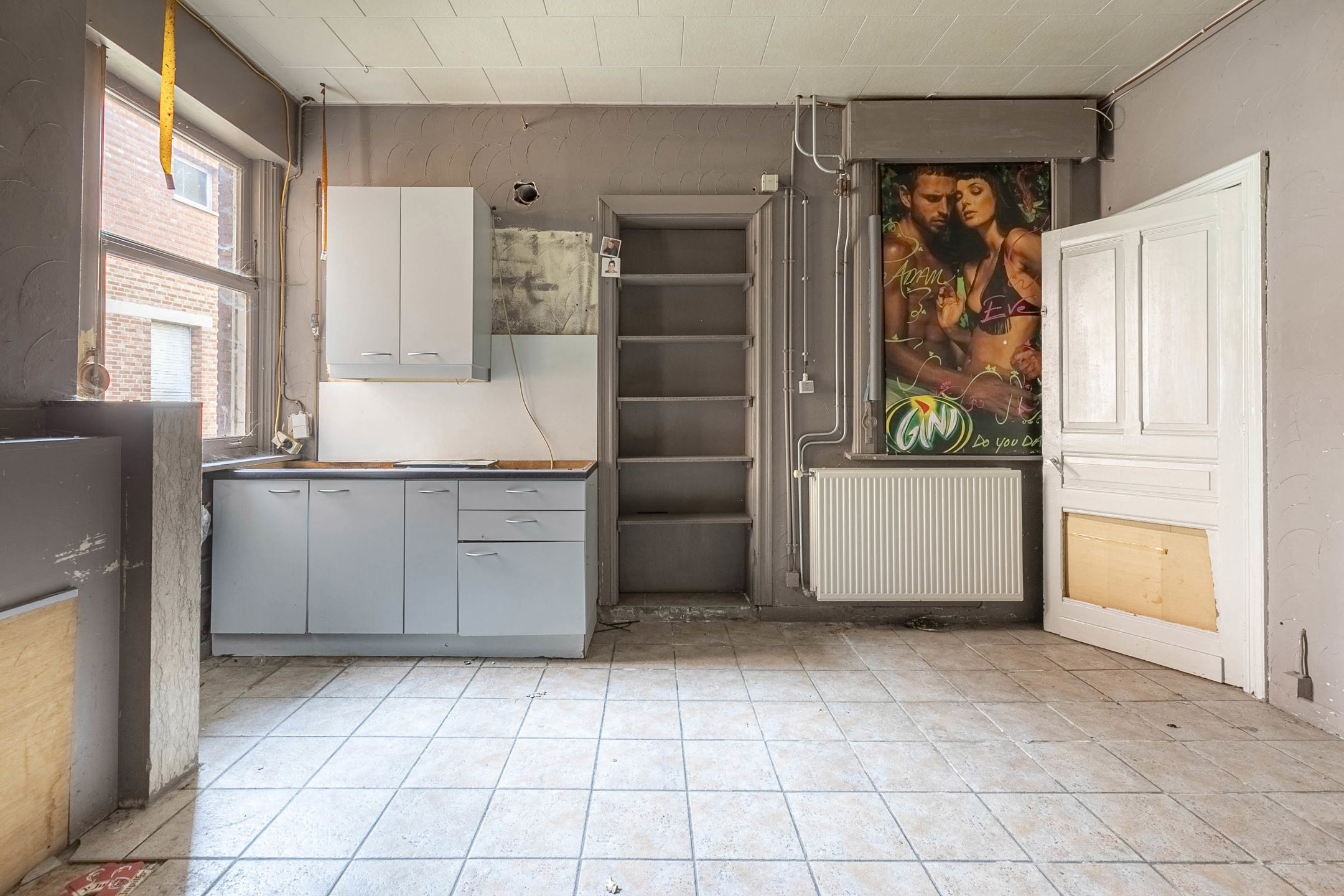 projectgrond bestaande uit woning en handelshuis!