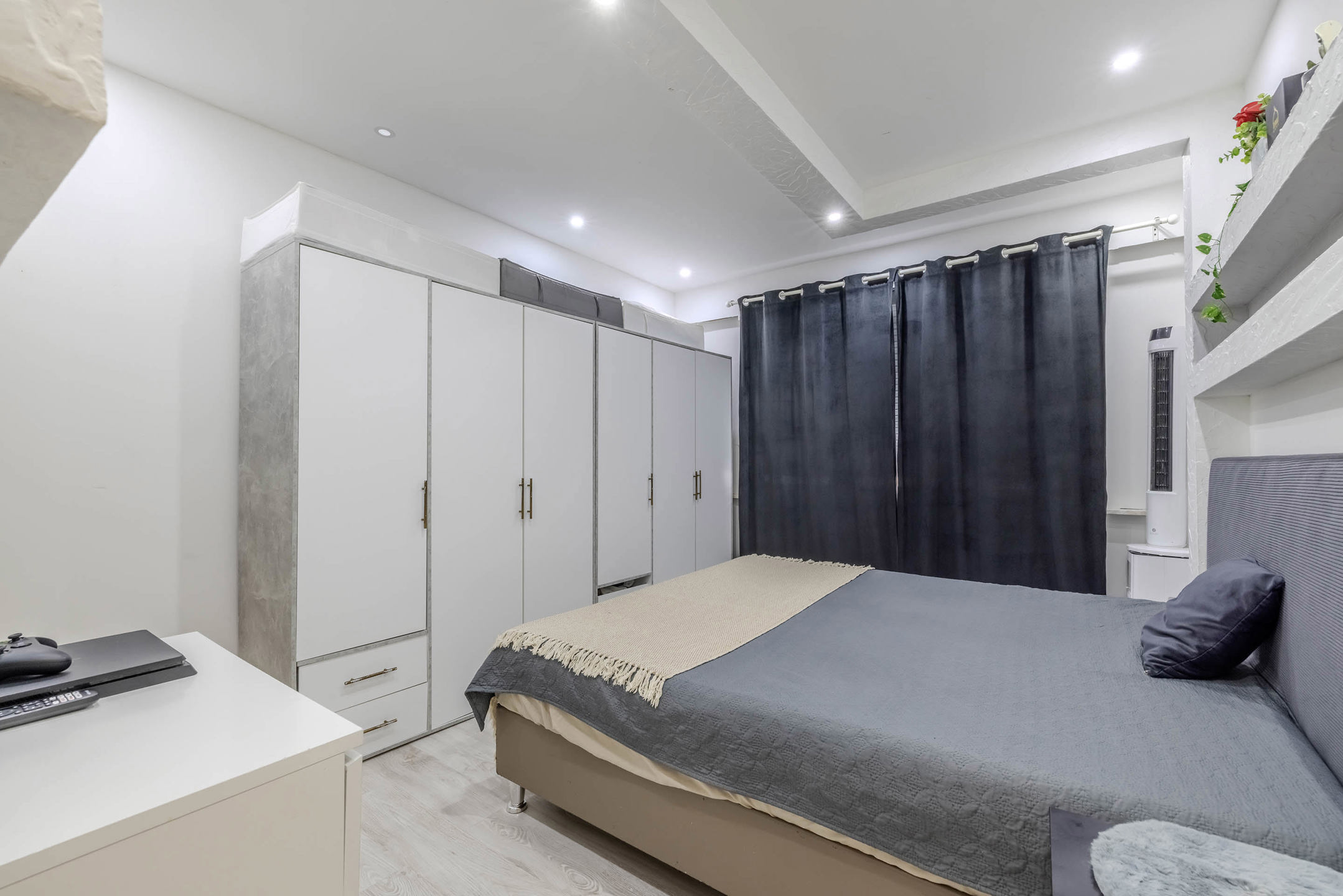 Instapklare woning met ruime polyvalente kelder