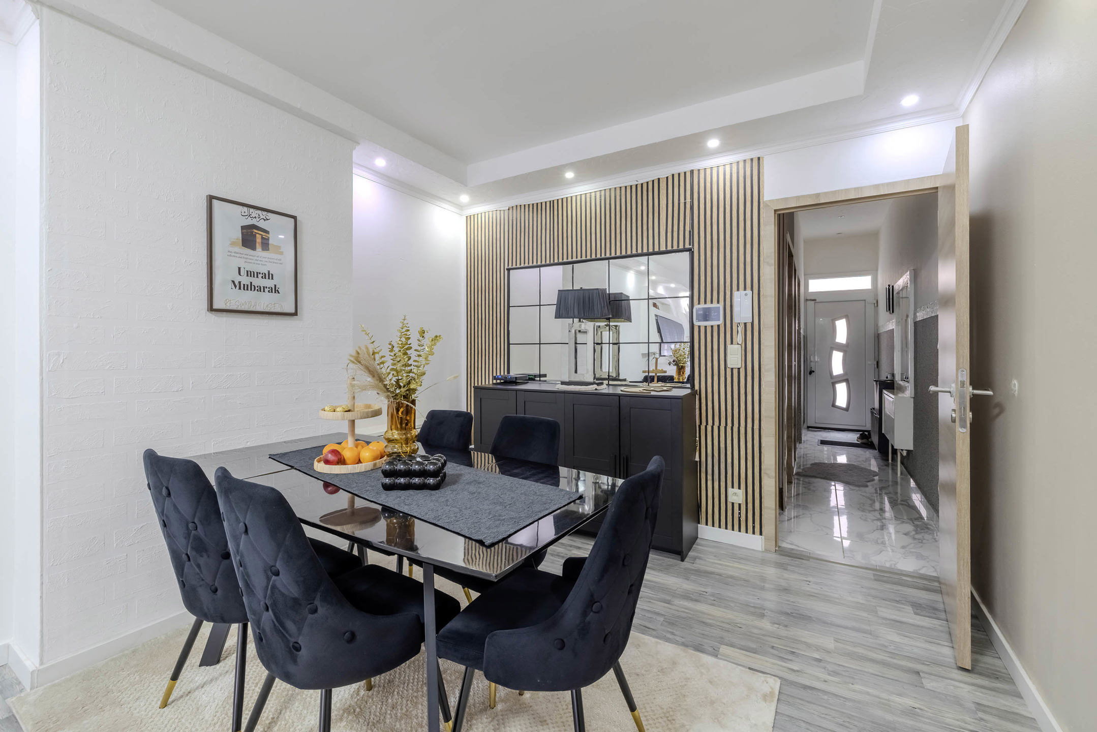 Instapklare woning met ruime polyvalente kelder