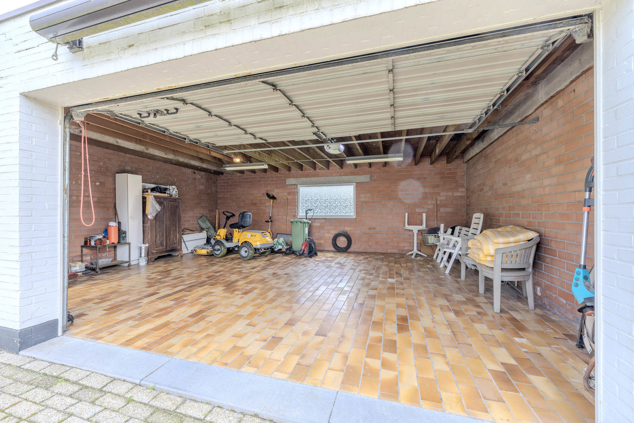 Instapklare HOB in centrum Vlimmeren op 707m² met dubbele garage!